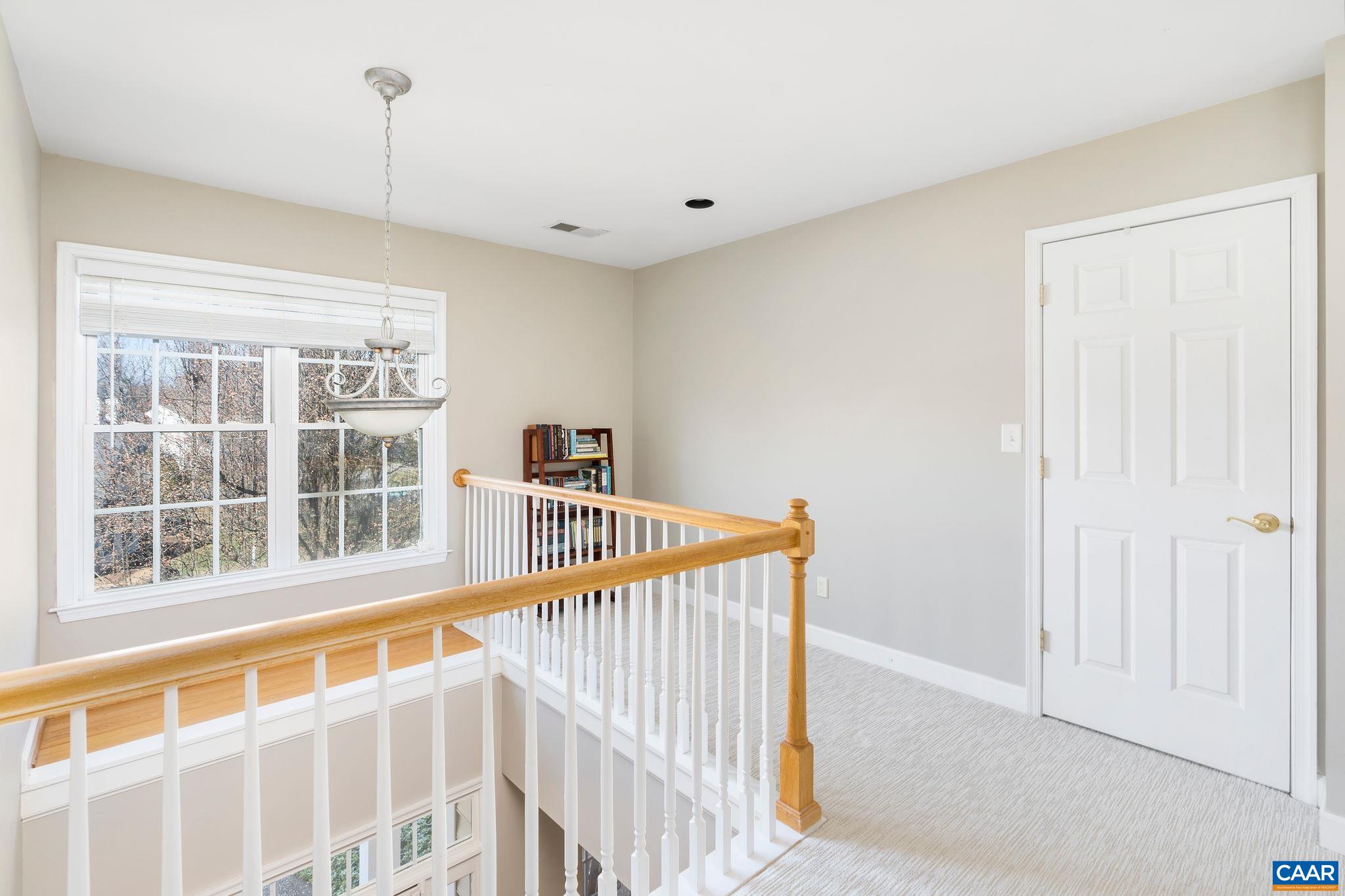 2211 AMBROSE WAY