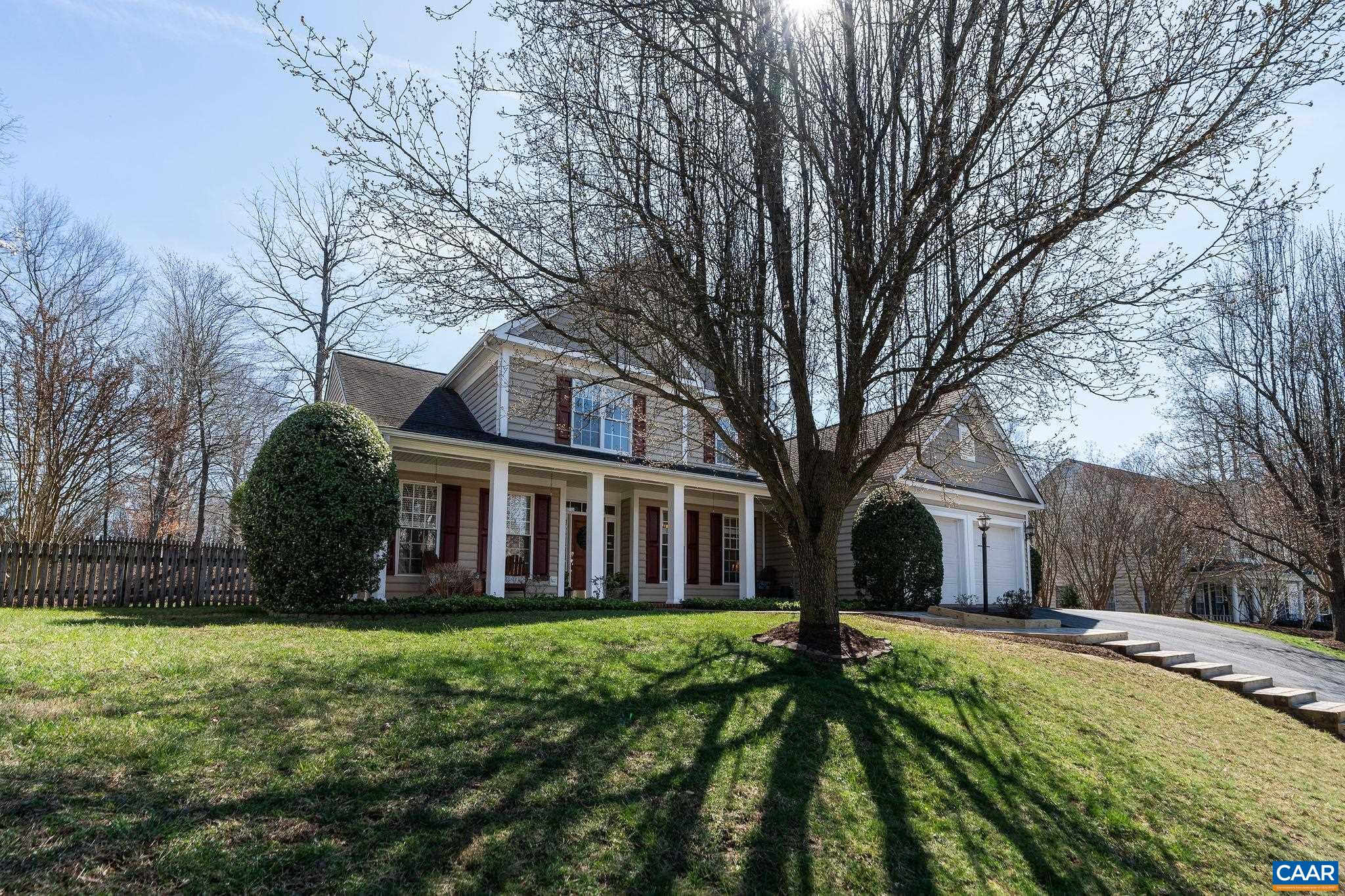 2211 AMBROSE WAY