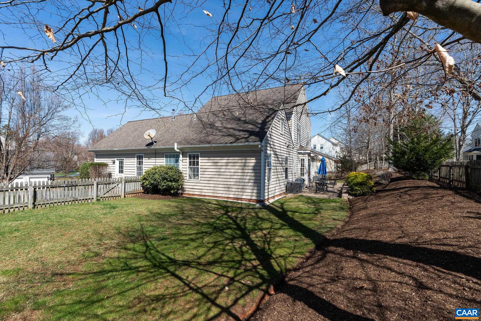 2211 AMBROSE WAY