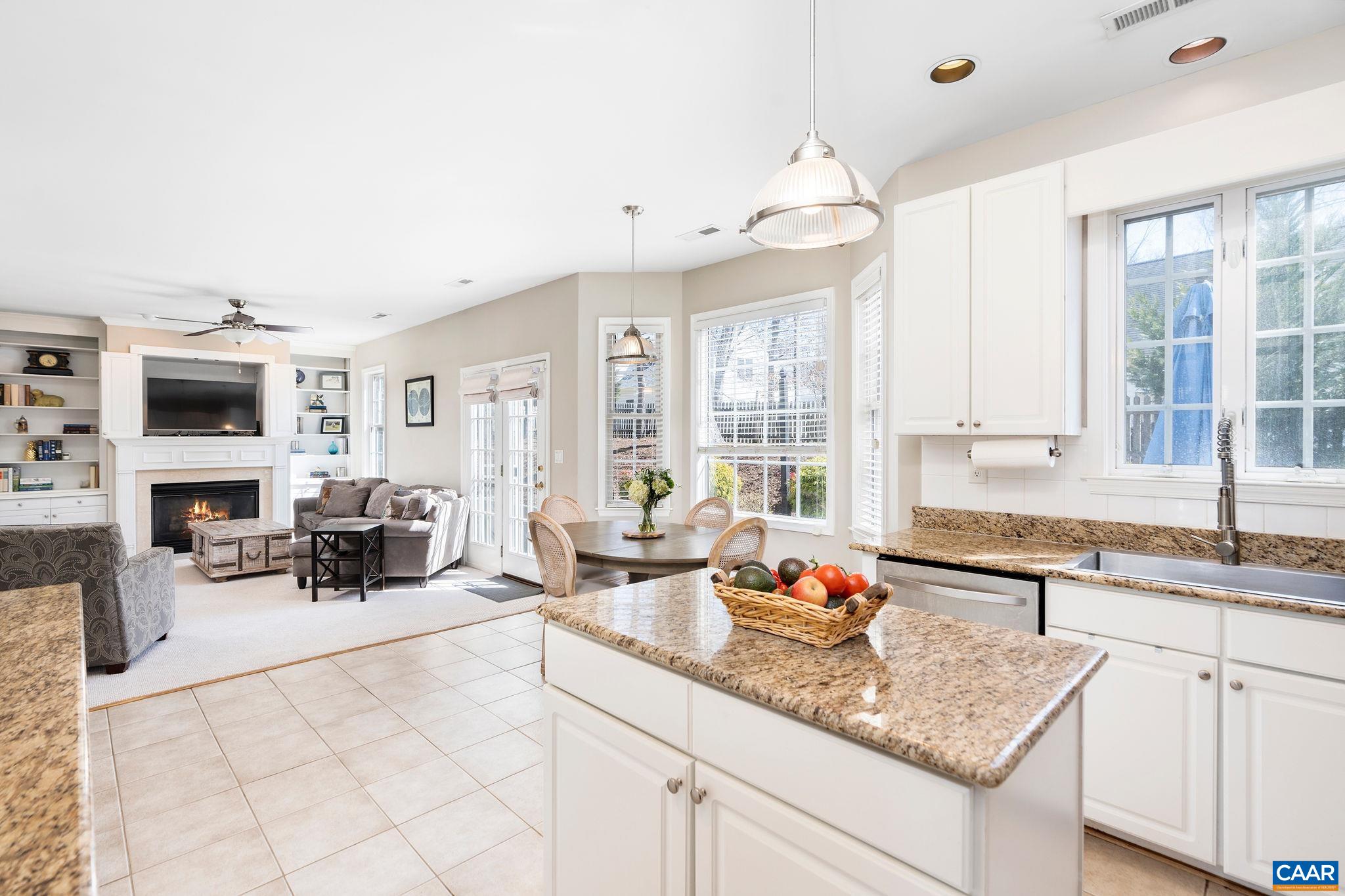 2211 AMBROSE WAY