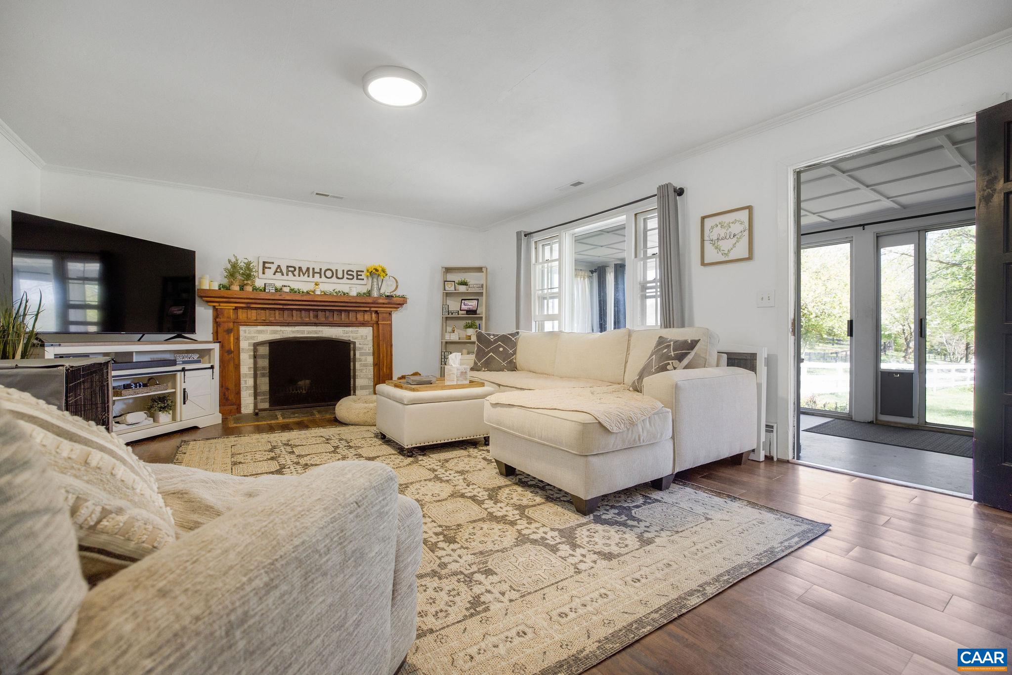 5374 GORDONSVILLE RD