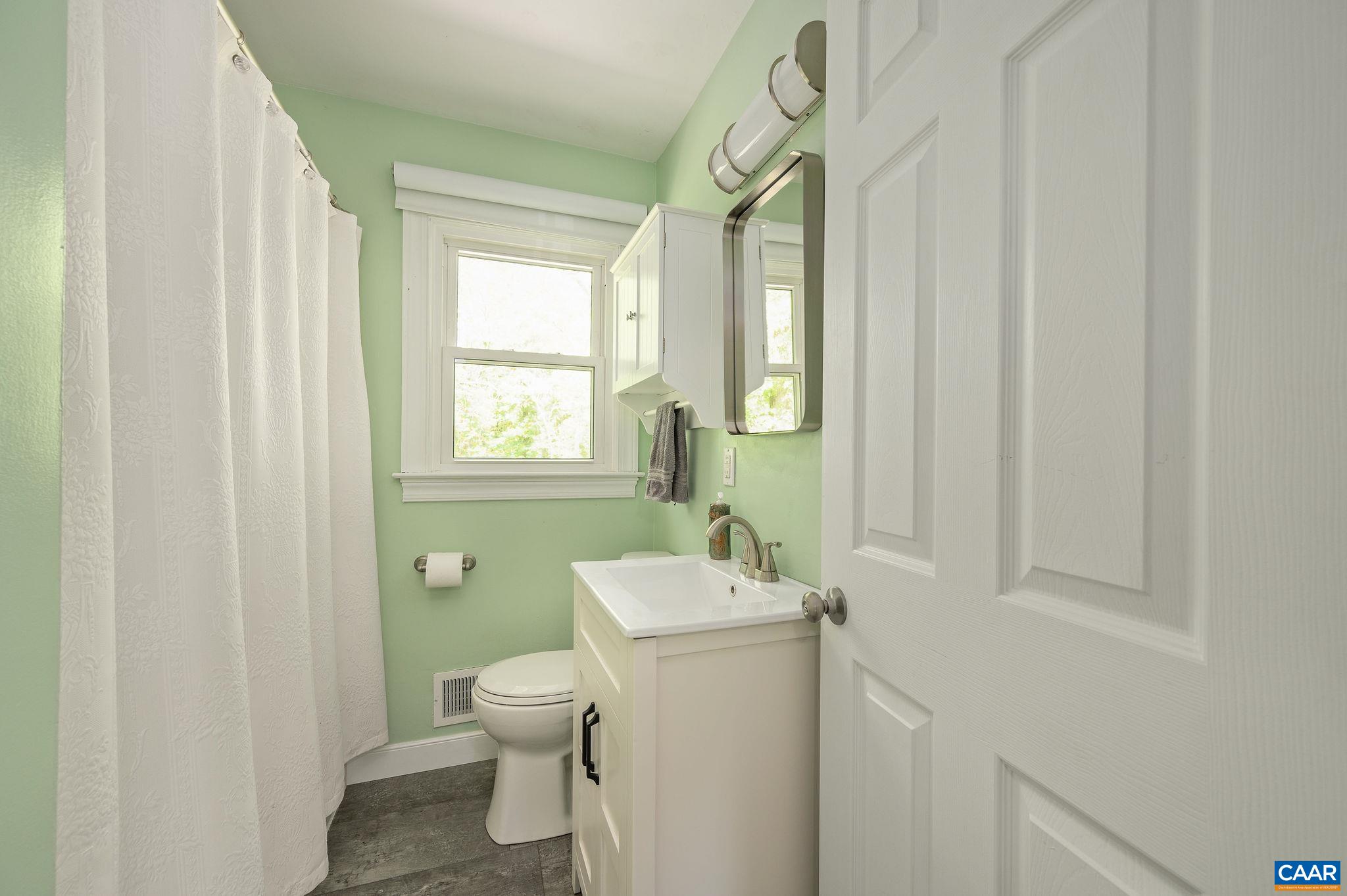 229 AZALEA DR