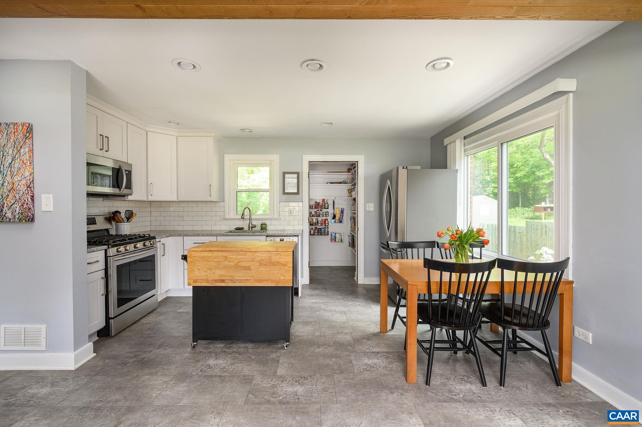 229 AZALEA DR