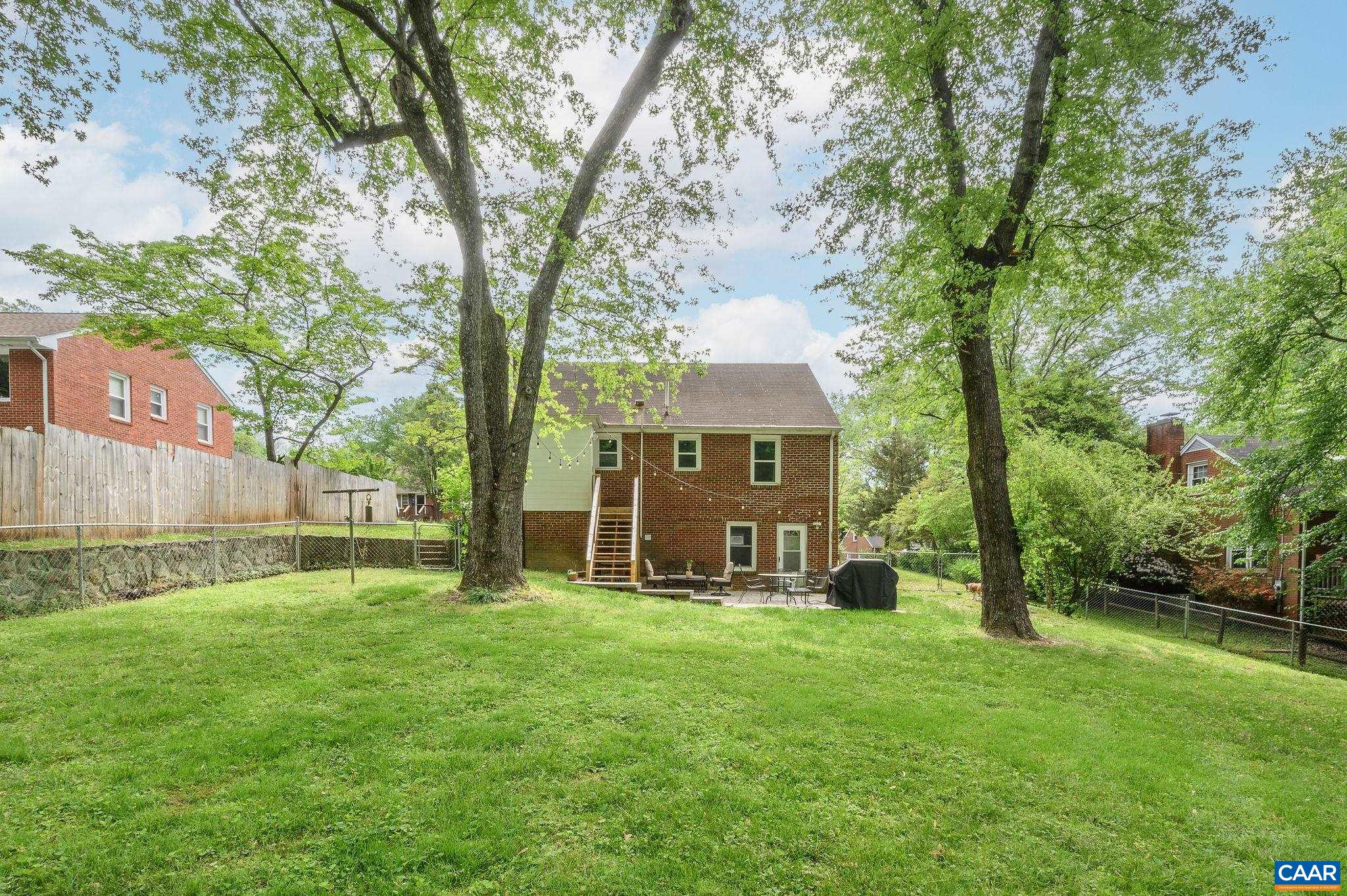 229 AZALEA DR