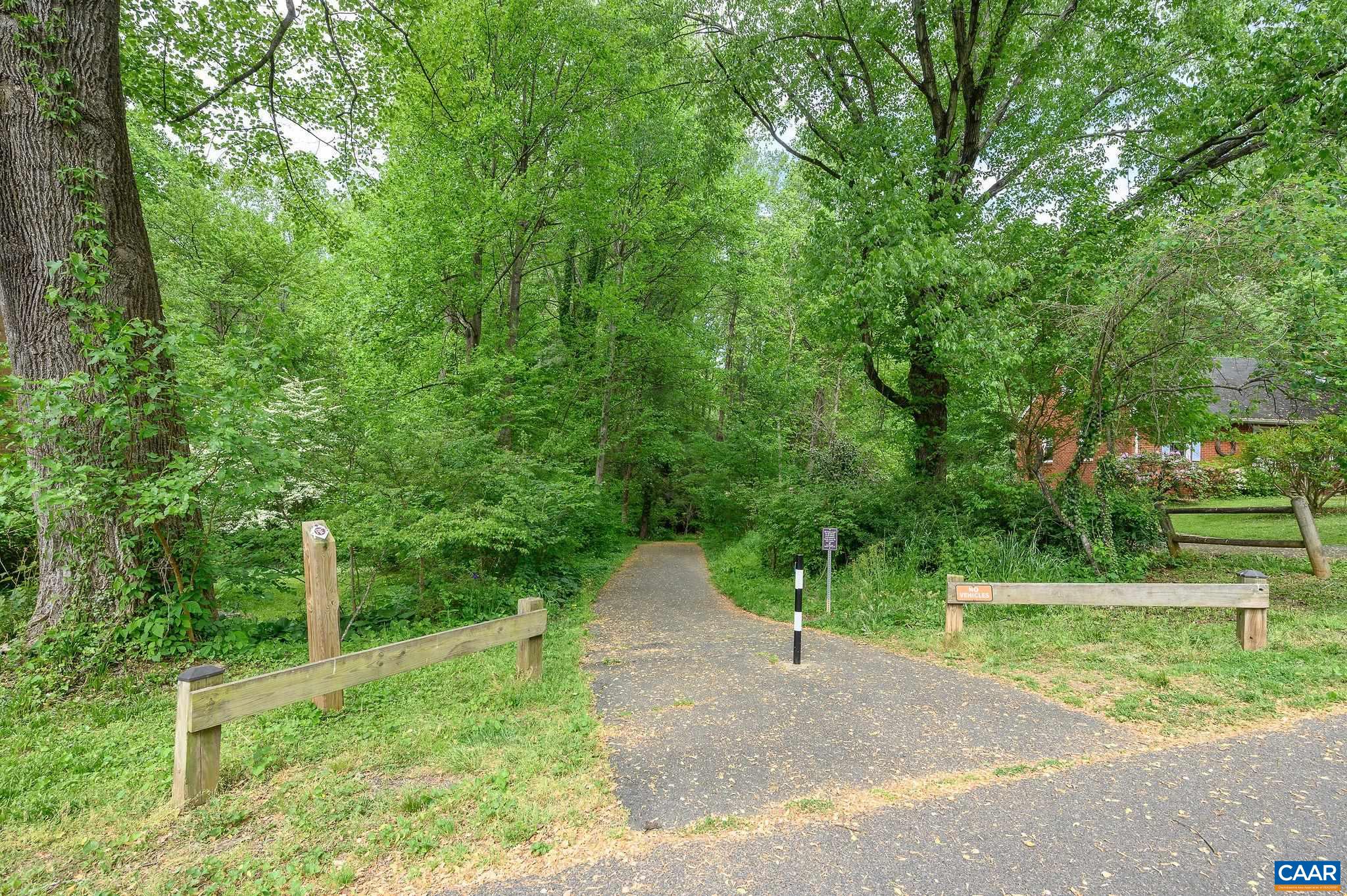 229 AZALEA DR