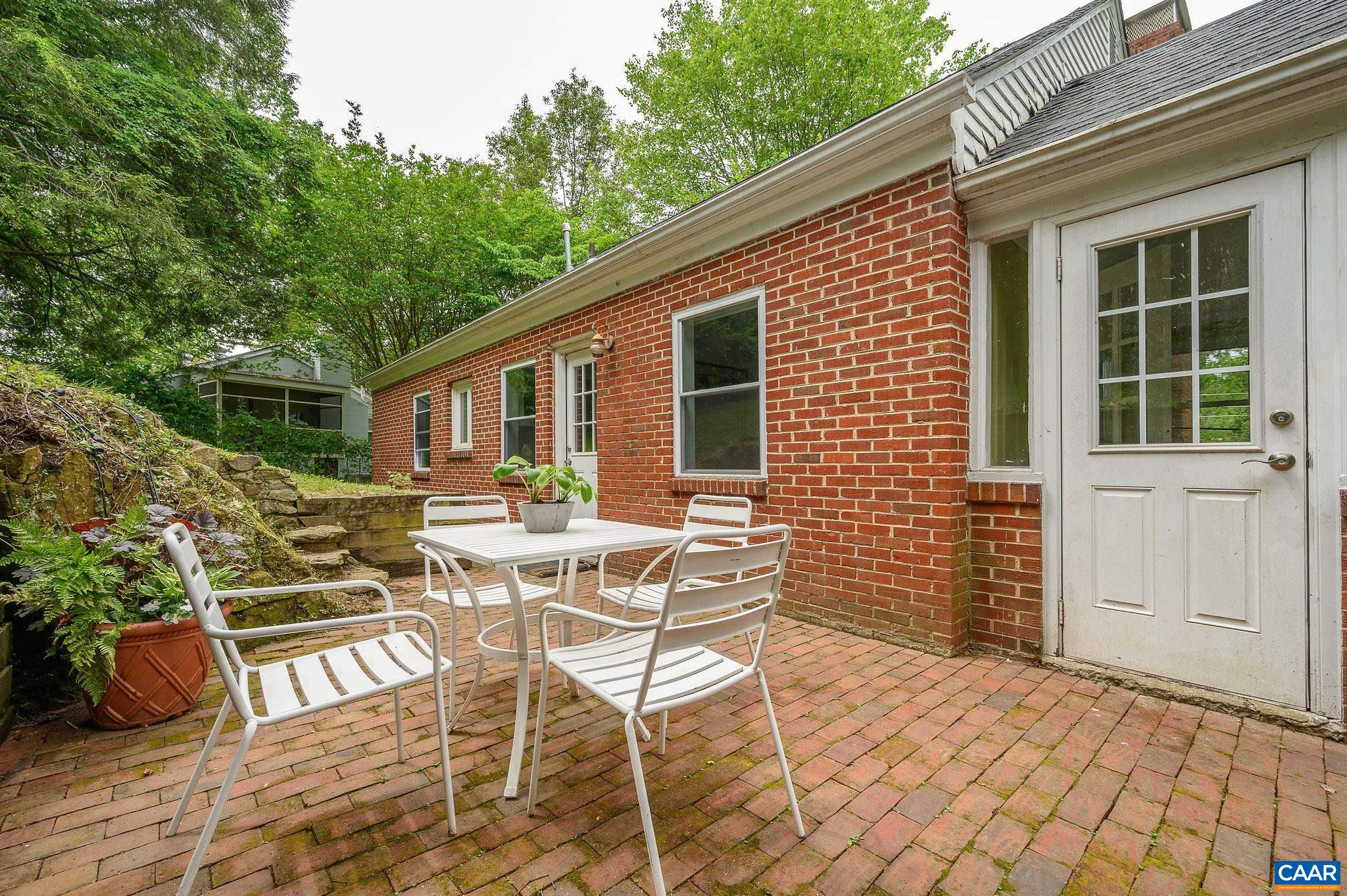 620 MCINTIRE RD