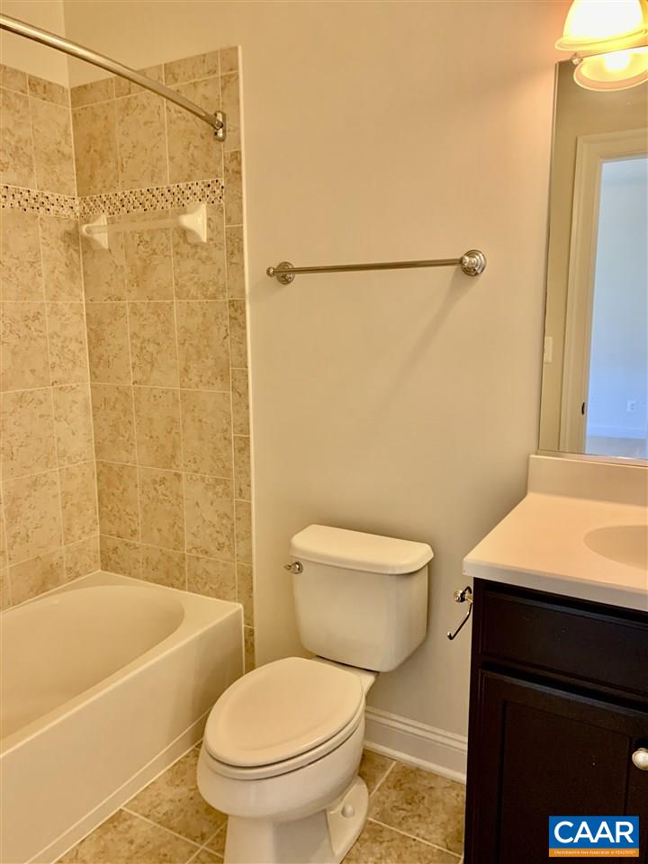 317 POPLAR GLEN CT
