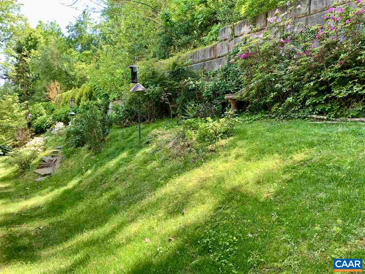 317 POPLAR GLEN CT