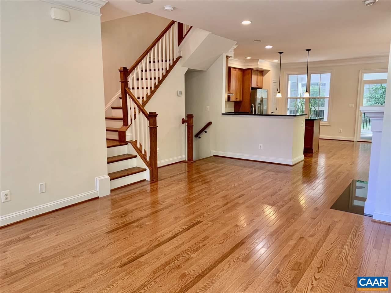 317 POPLAR GLEN CT