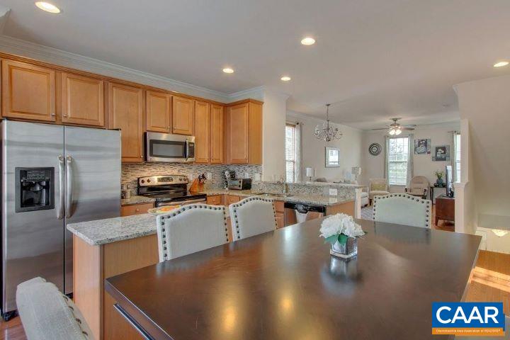 166 PIONEER LN