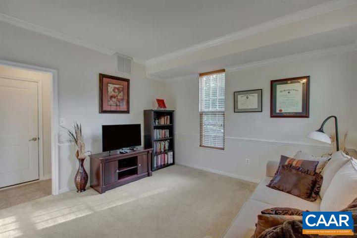 166 PIONEER LN