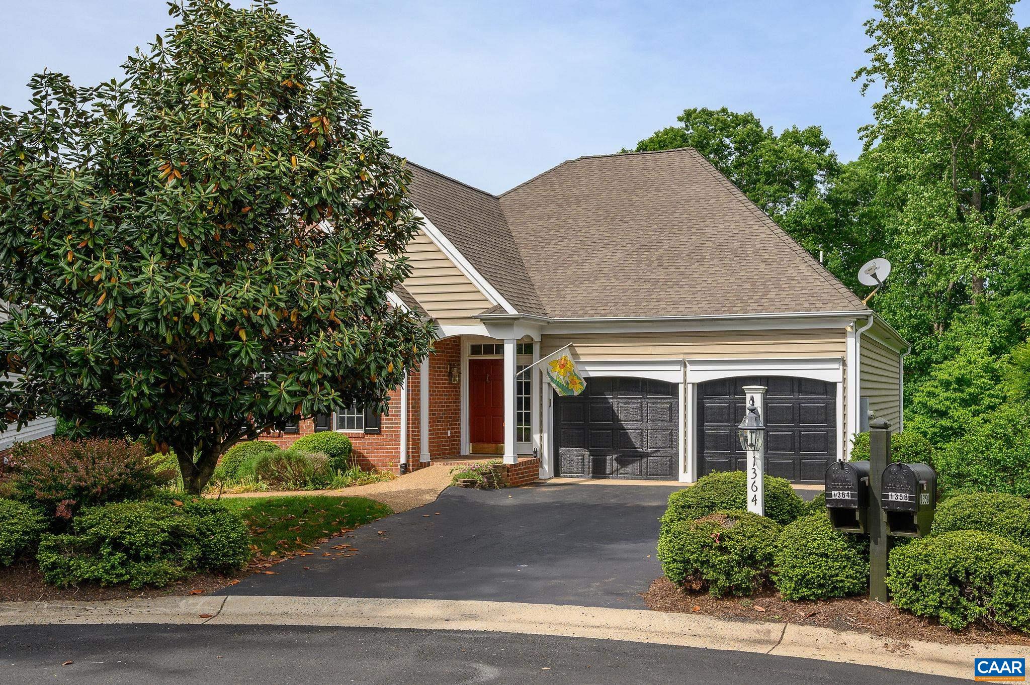 1364 COURTYARD DR