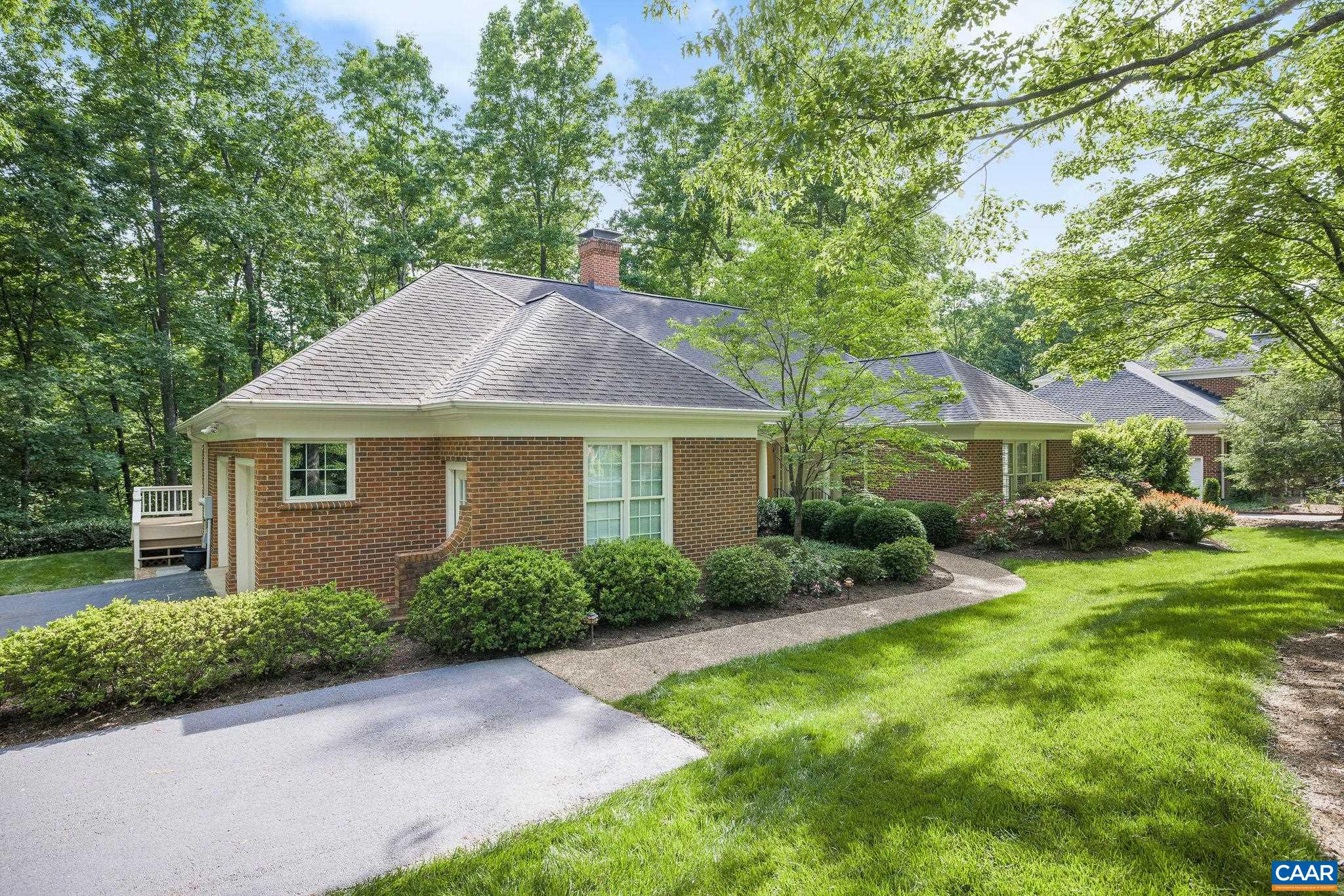 1534 KINROSS LN