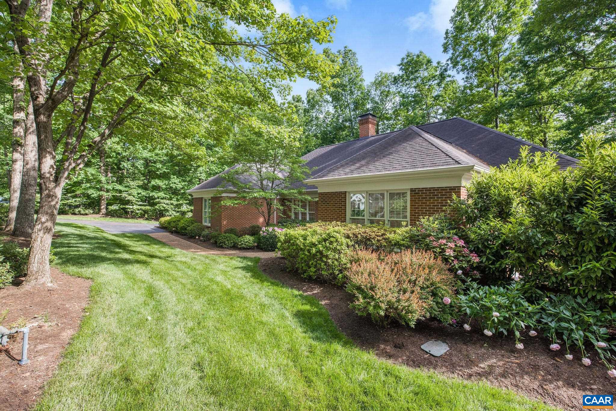 1534 KINROSS LN