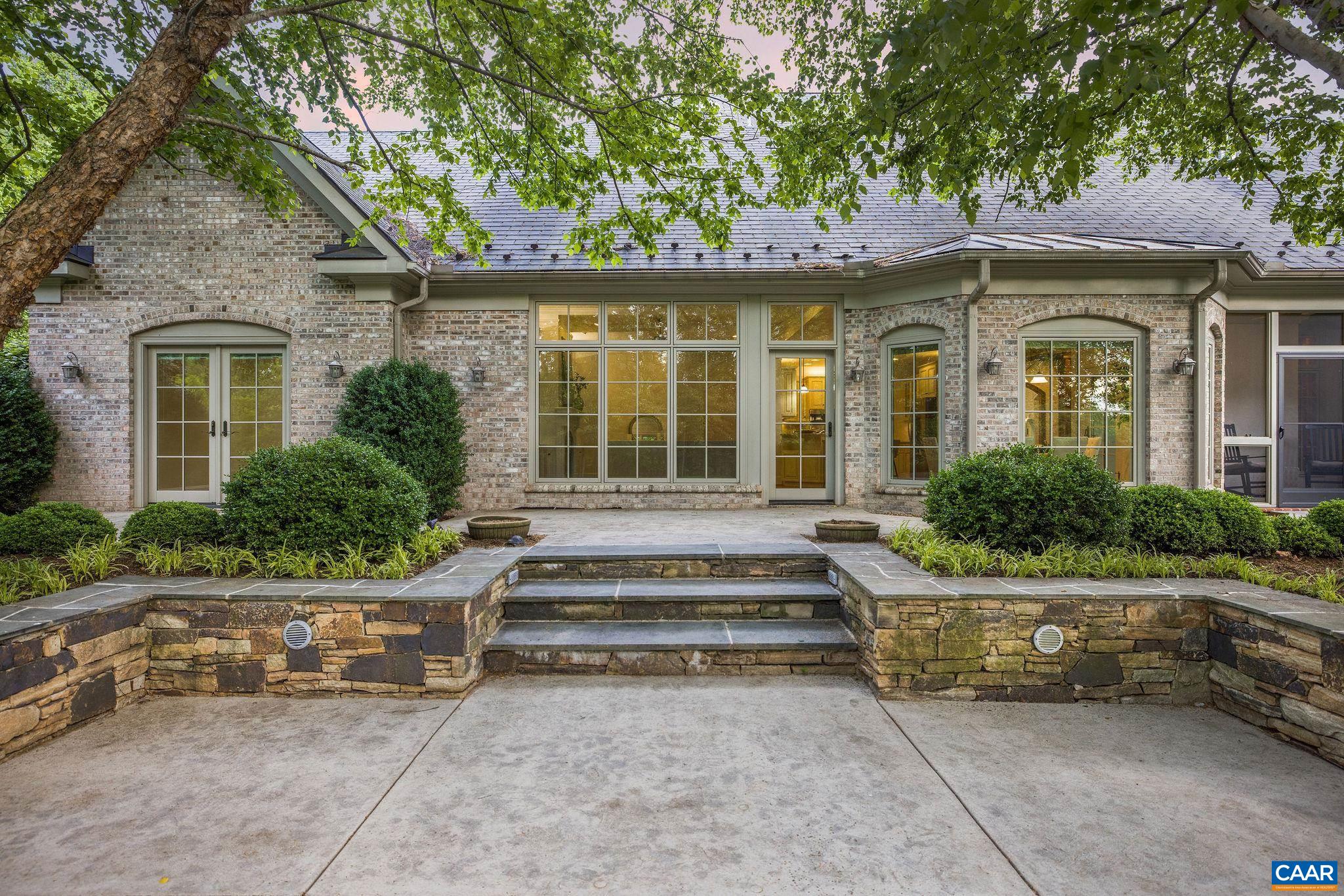 3170 Darby Rd