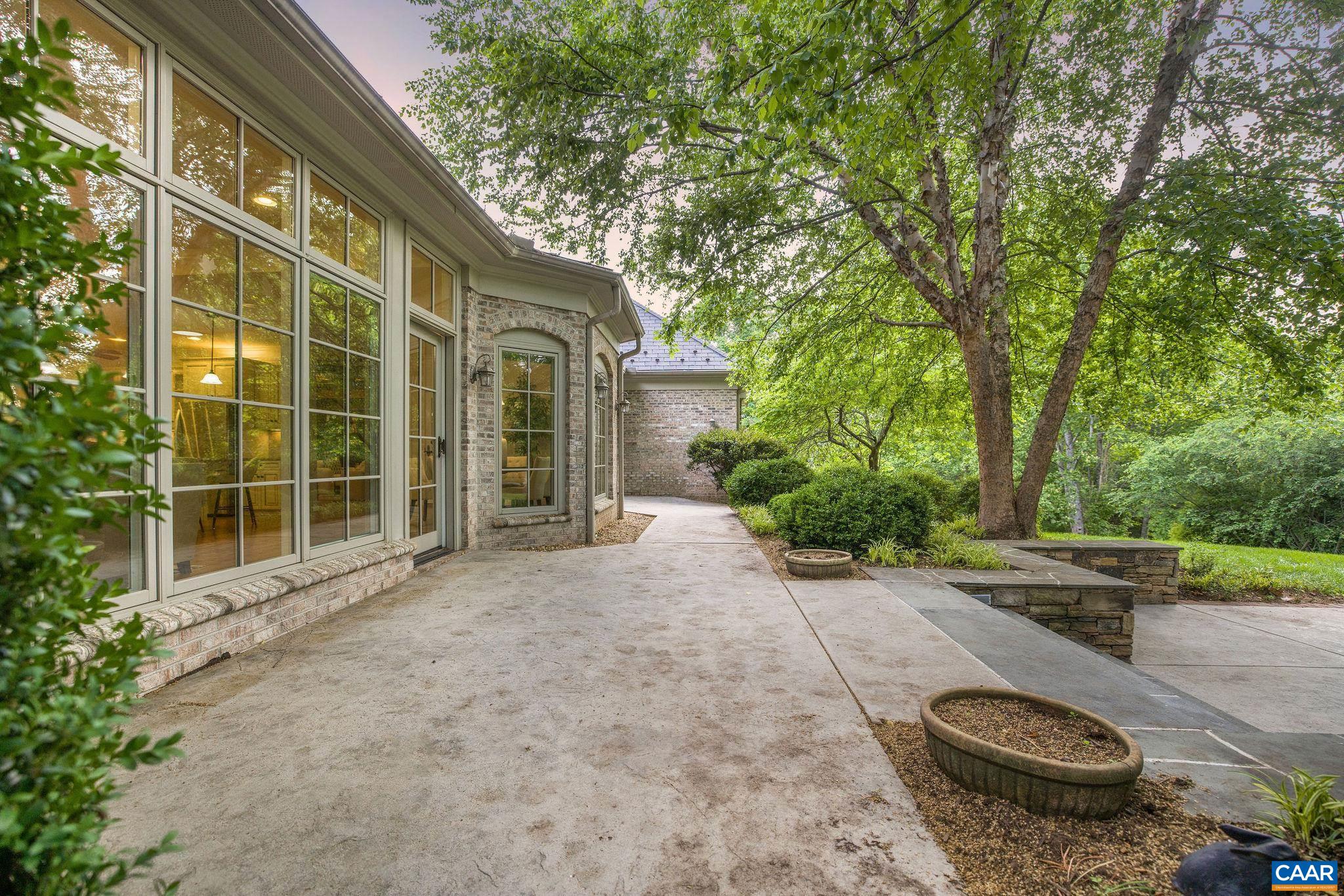 3170 Darby Rd
