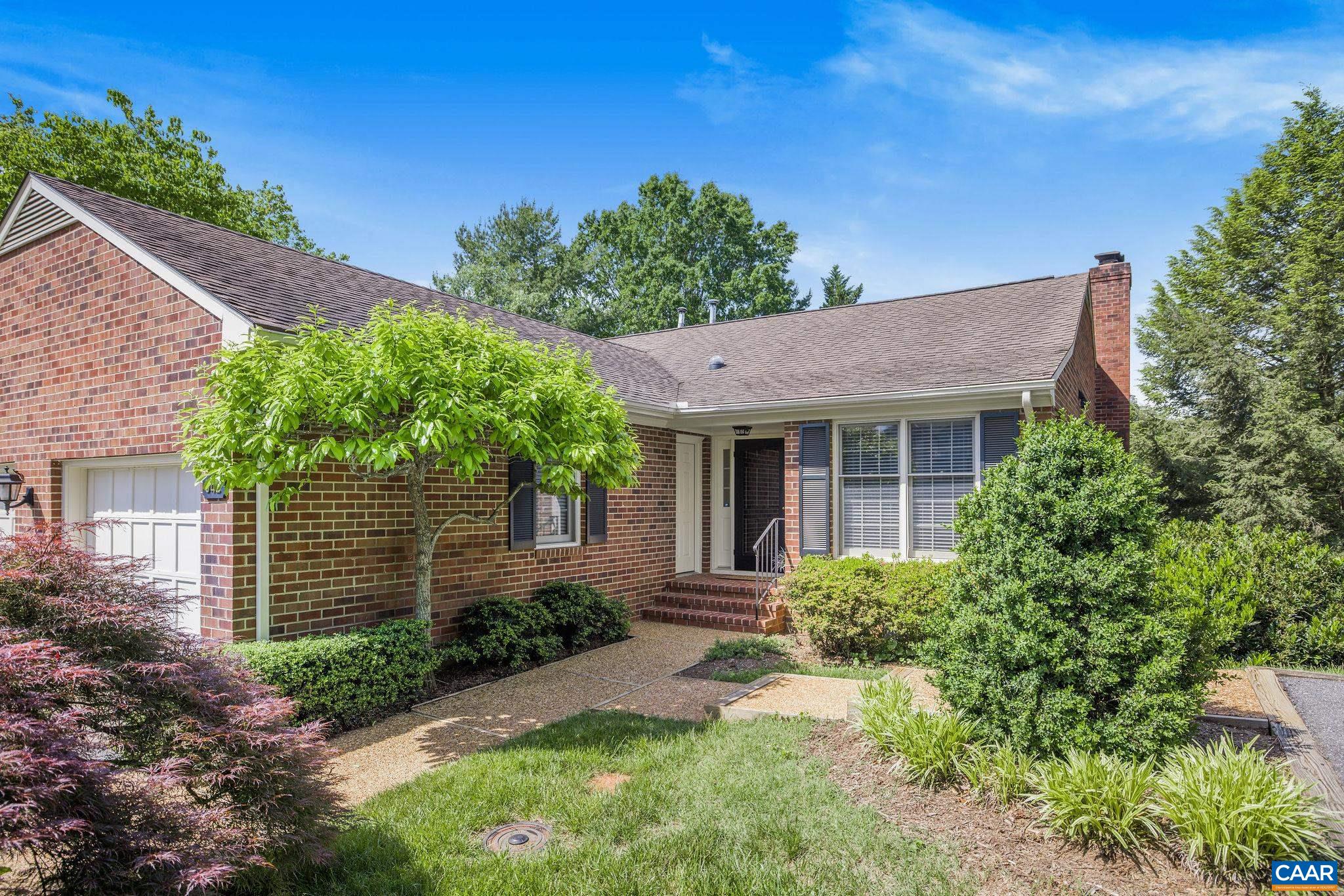 542 WORTHINGTON DR