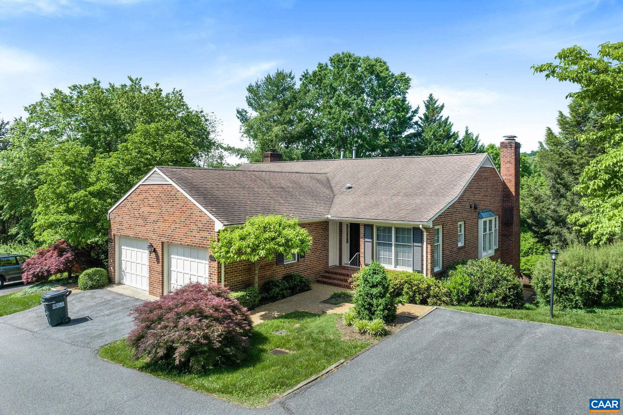 542 WORTHINGTON DR