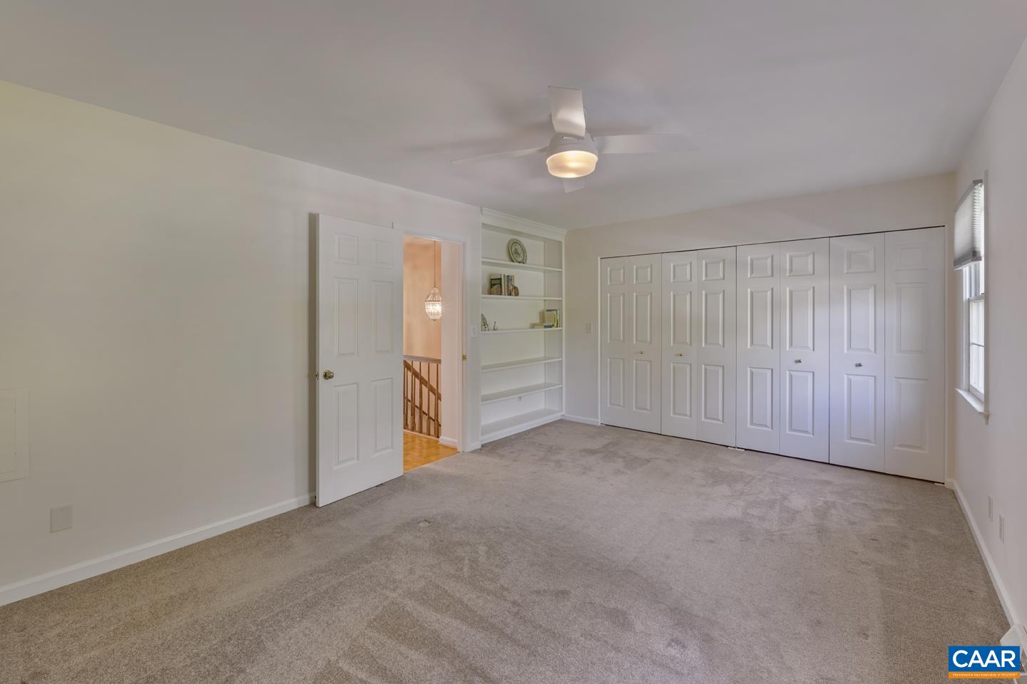 937 HUNTWOOD LN