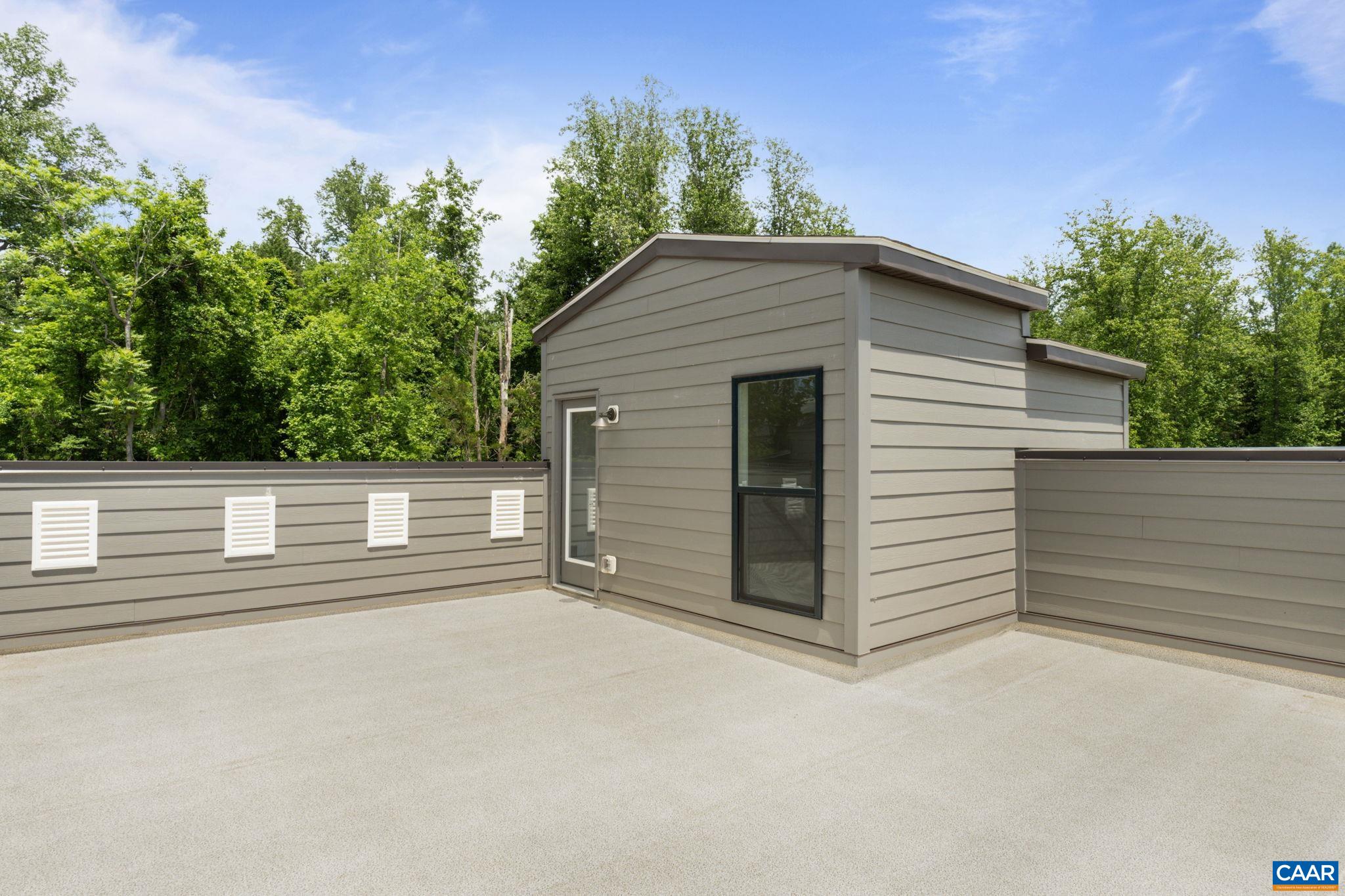 811 WESLEY LN Unit: B