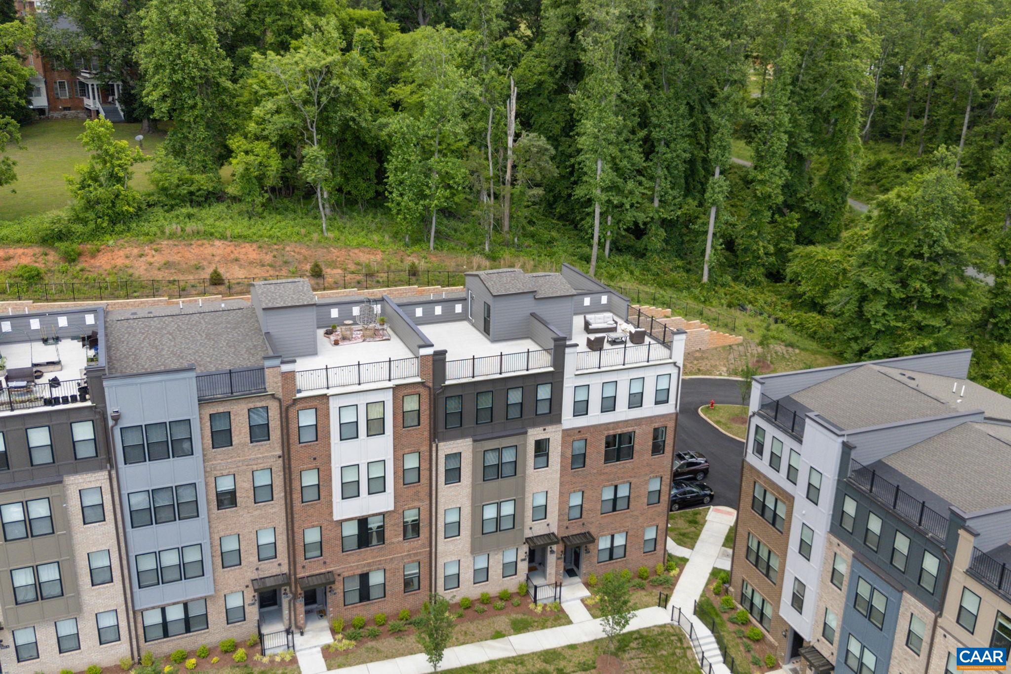 811 WESLEY LN Unit: B
