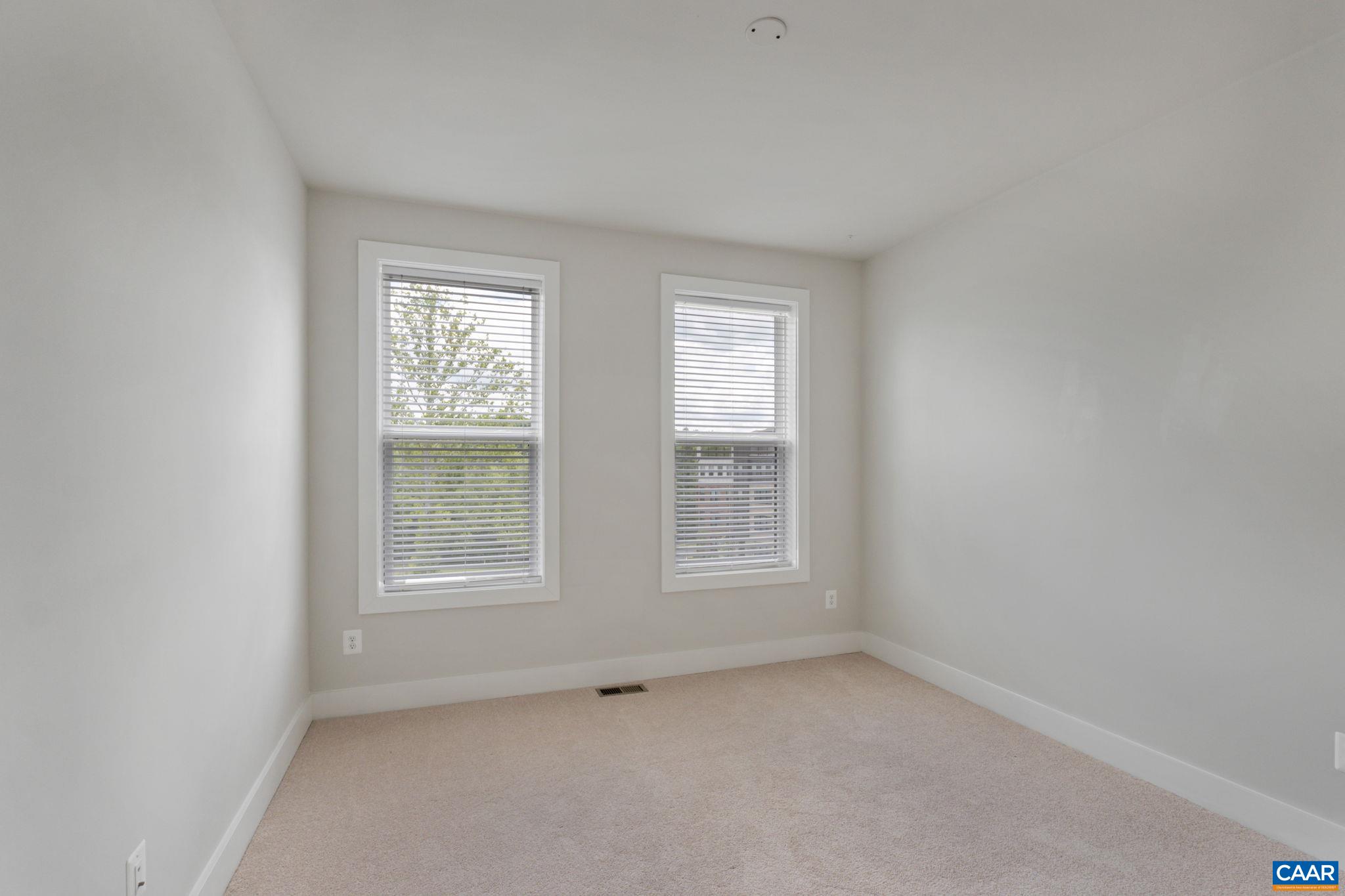 811 WESLEY LN Unit: B