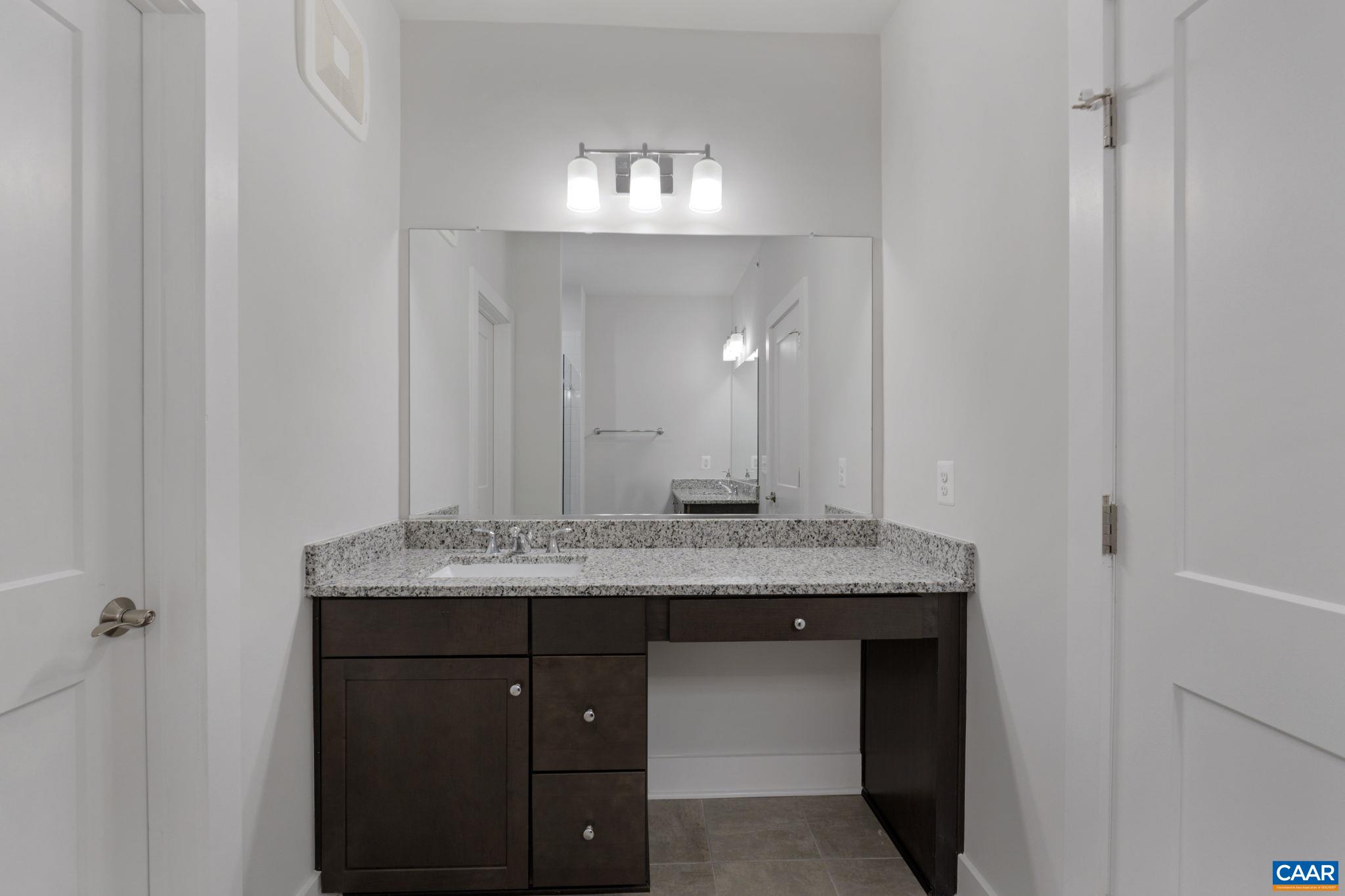 811 WESLEY LN Unit: B