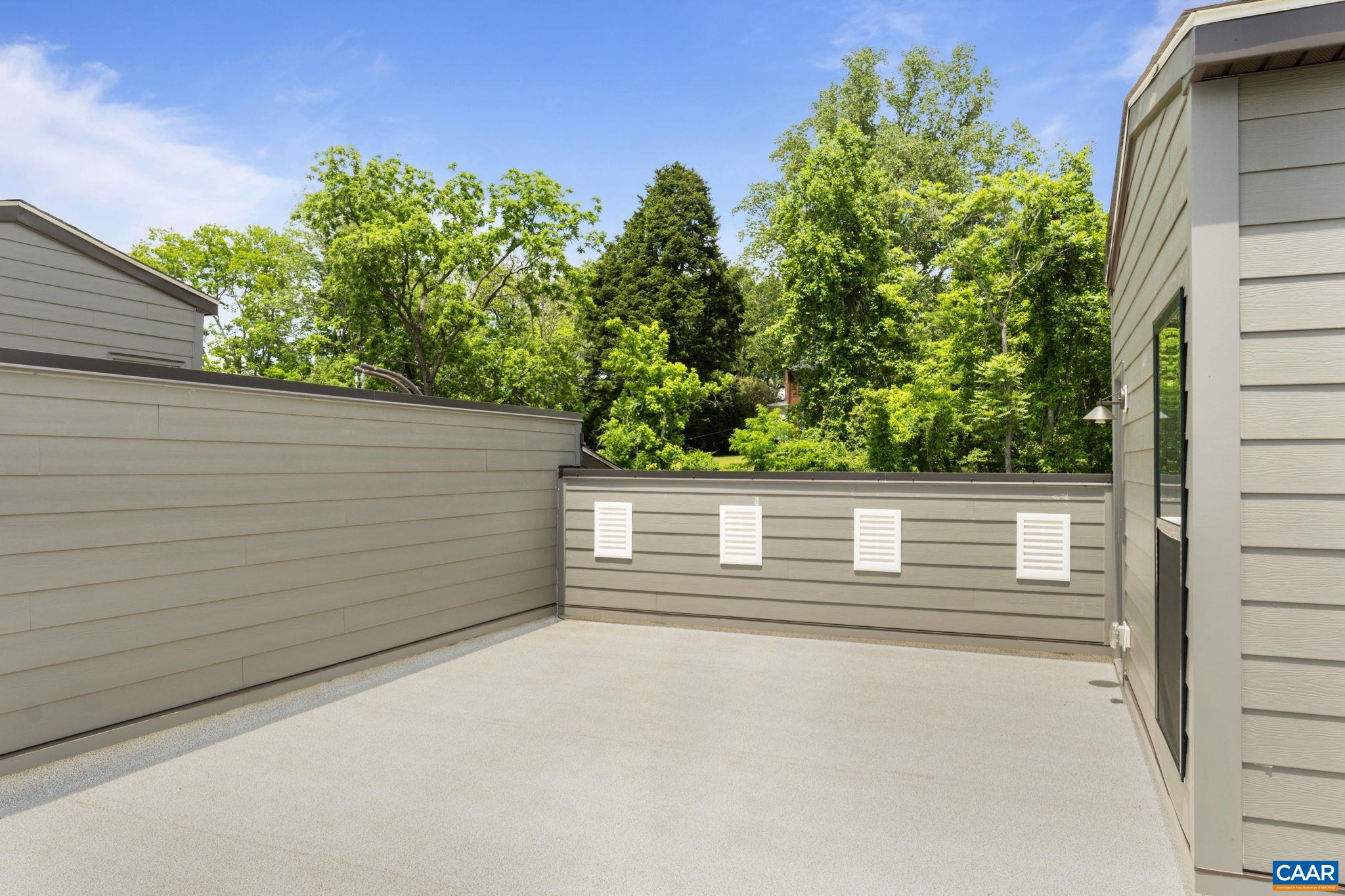 811 WESLEY LN Unit: B