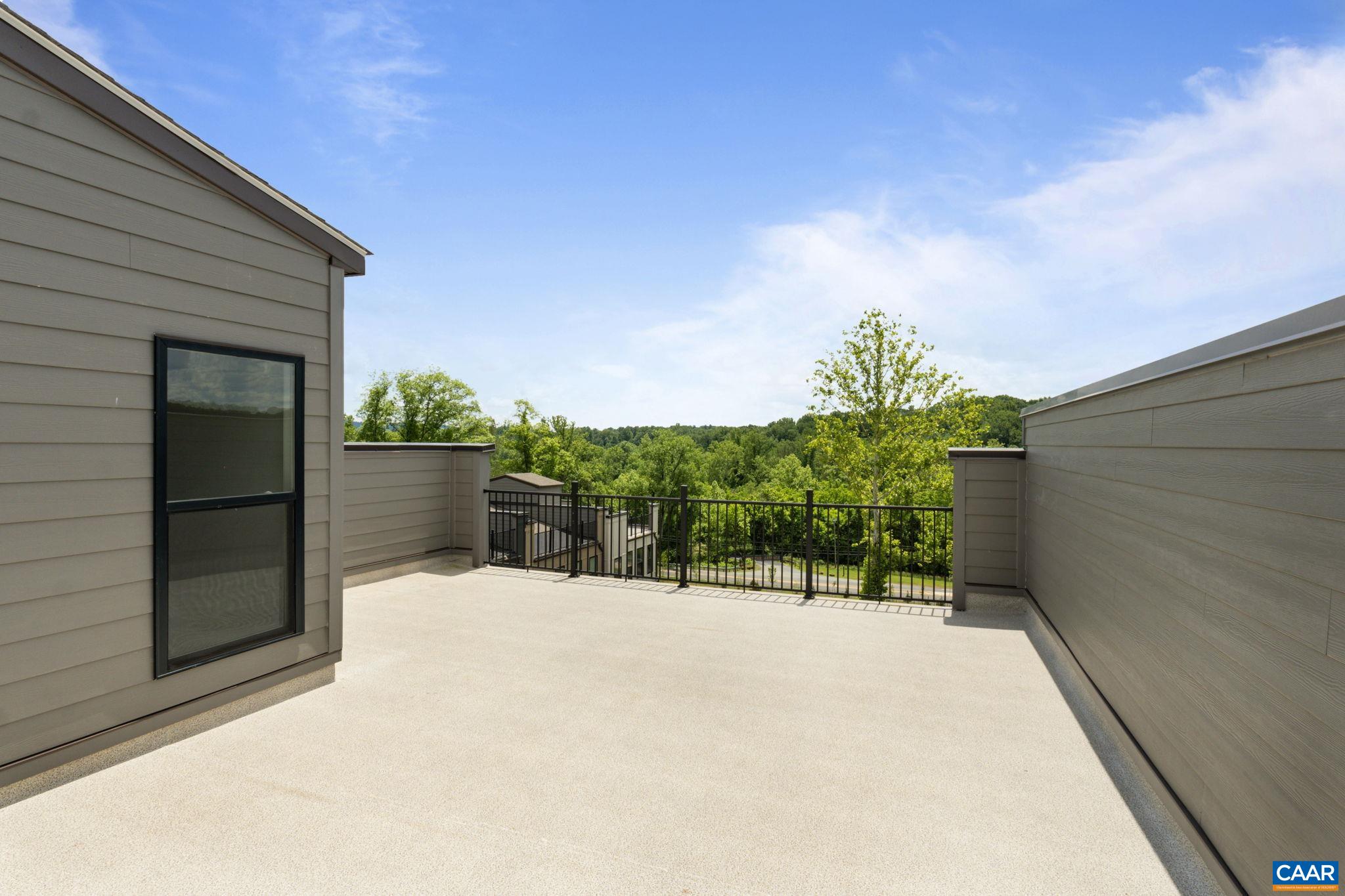 811 WESLEY LN Unit: B