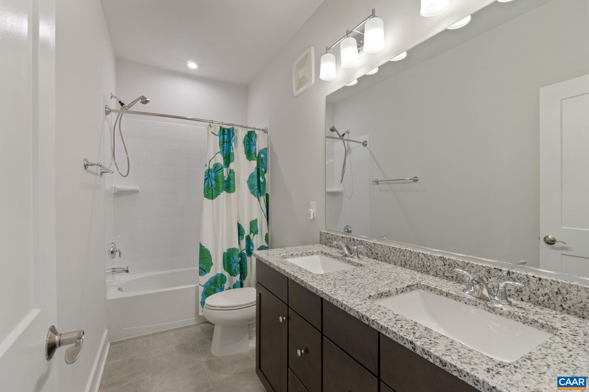 811 WESLEY LN Unit: B