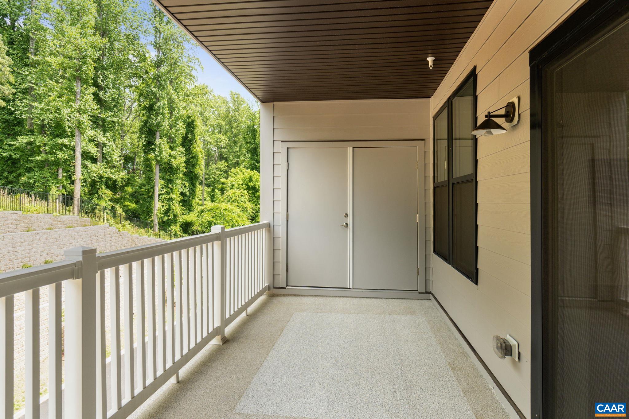 811 WESLEY LN Unit: B