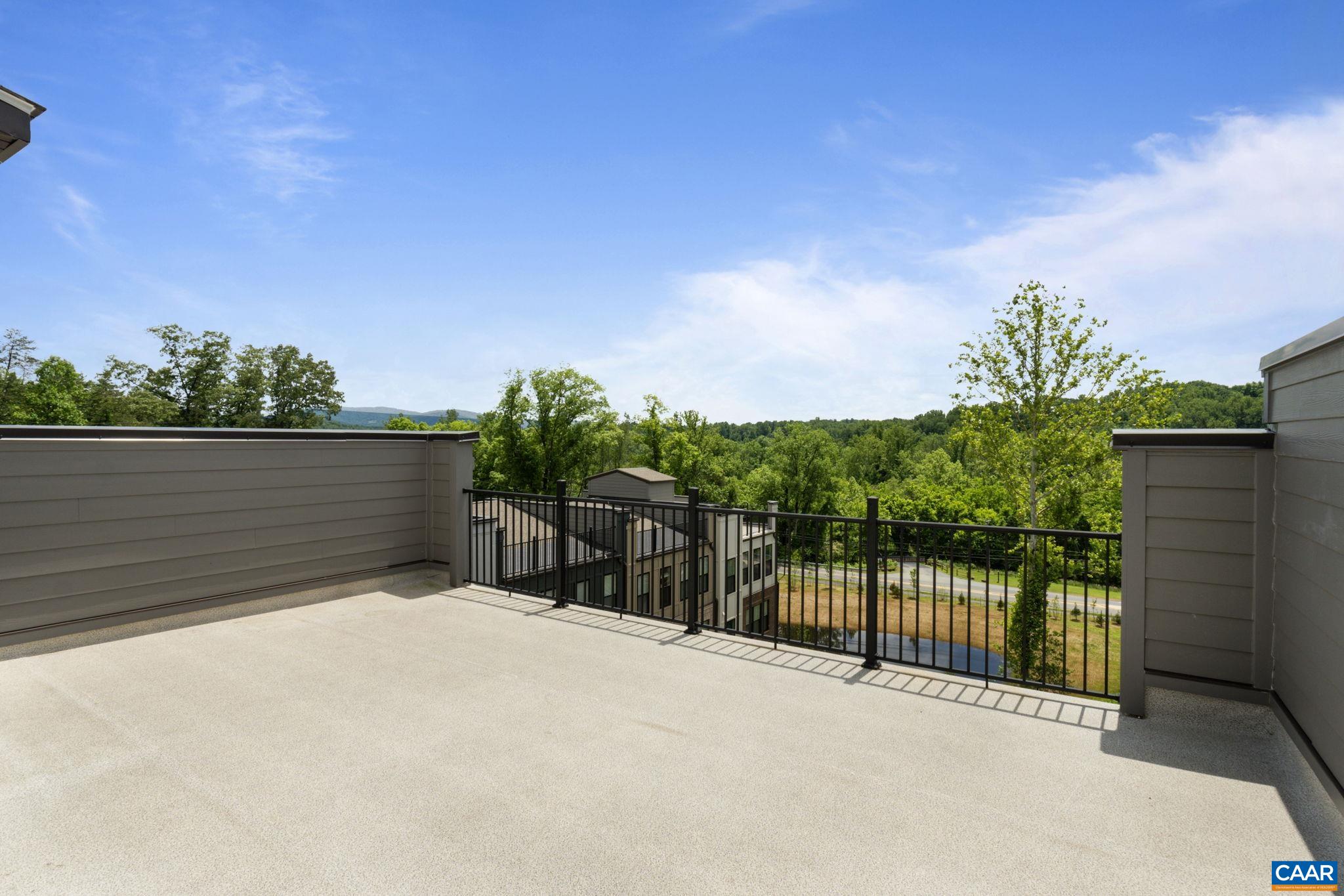 811 WESLEY LN Unit: B