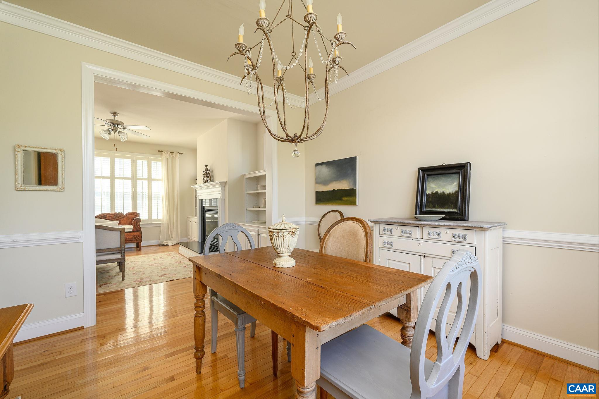 1115 SAINT CHARLES CT