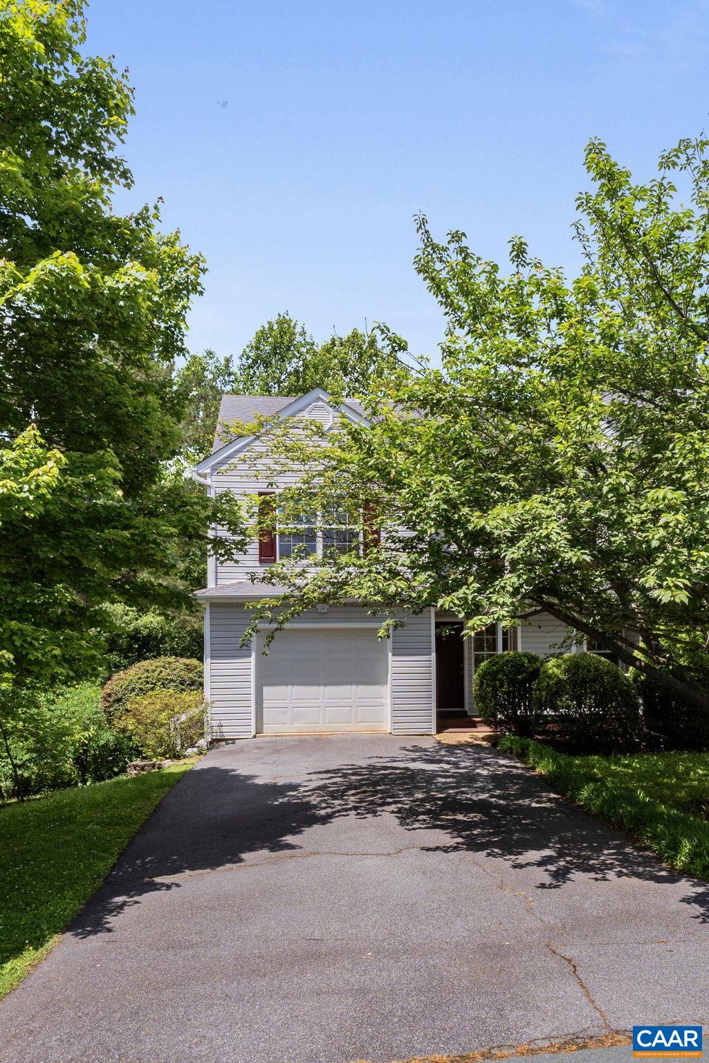 196 BUTTERCUP LN