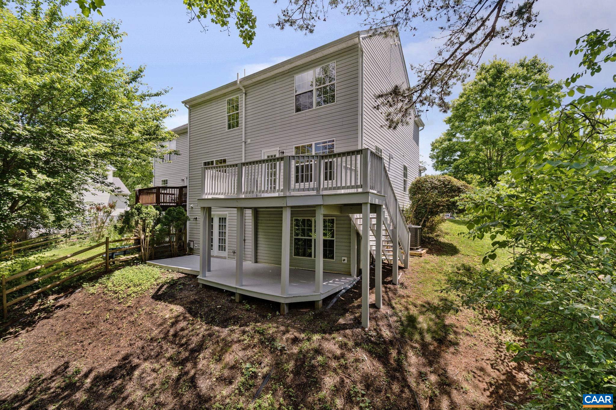 196 BUTTERCUP LN