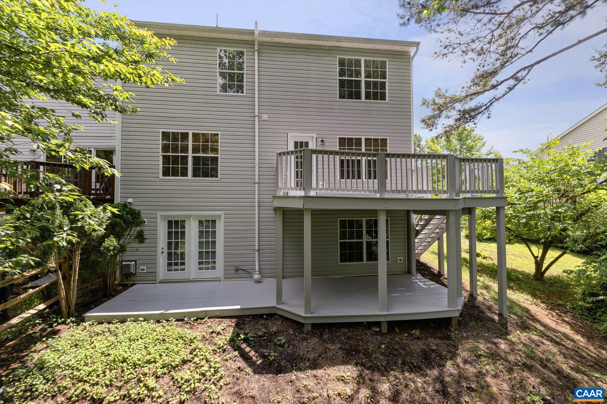 196 BUTTERCUP LN