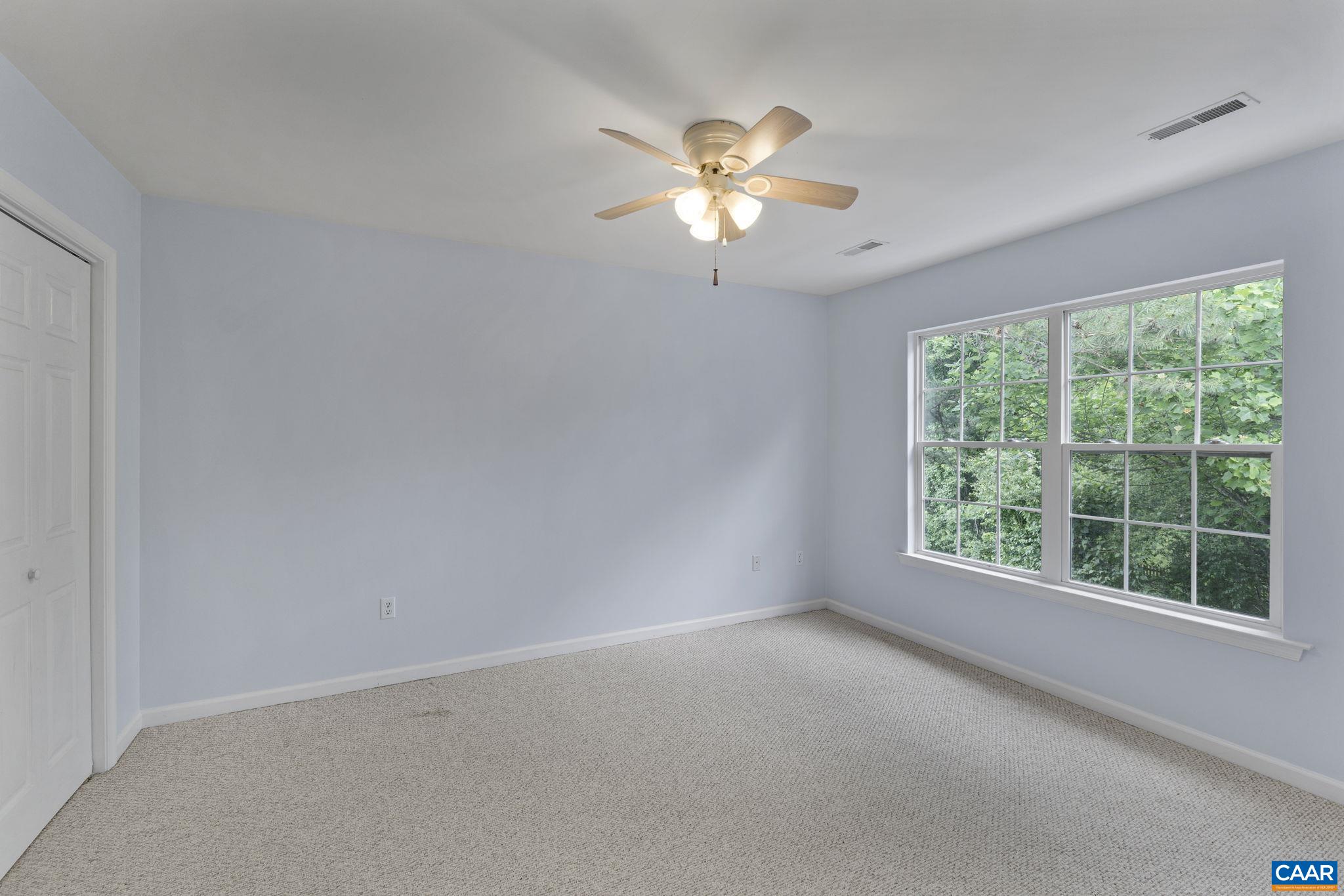 196 BUTTERCUP LN