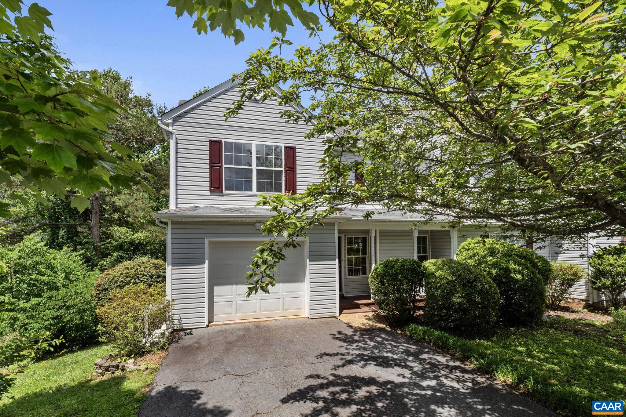 196 BUTTERCUP LN