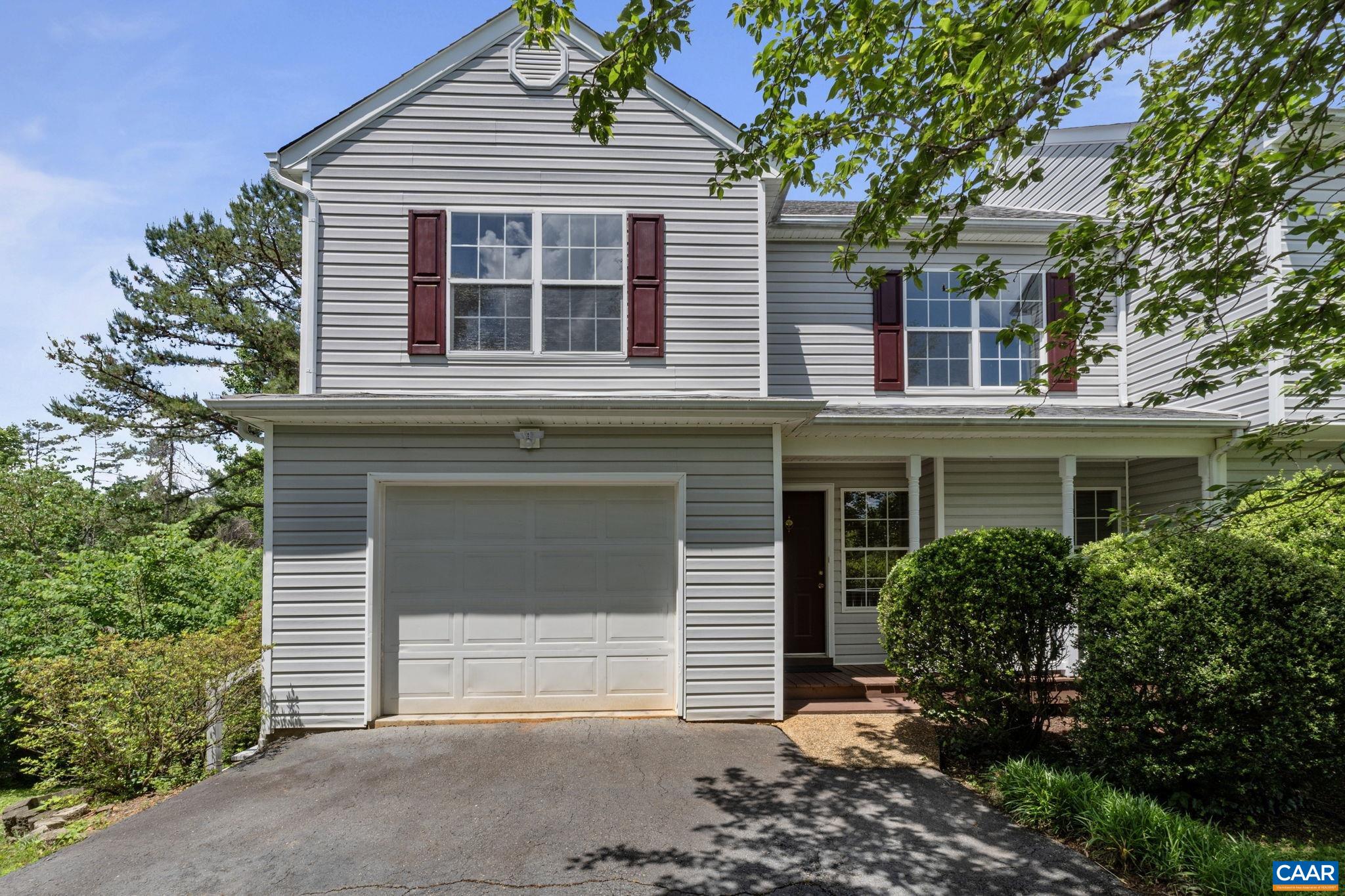 196 BUTTERCUP LN