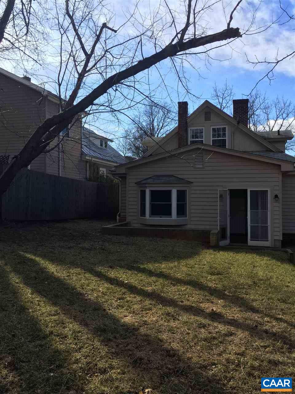 403 HEDGE ST