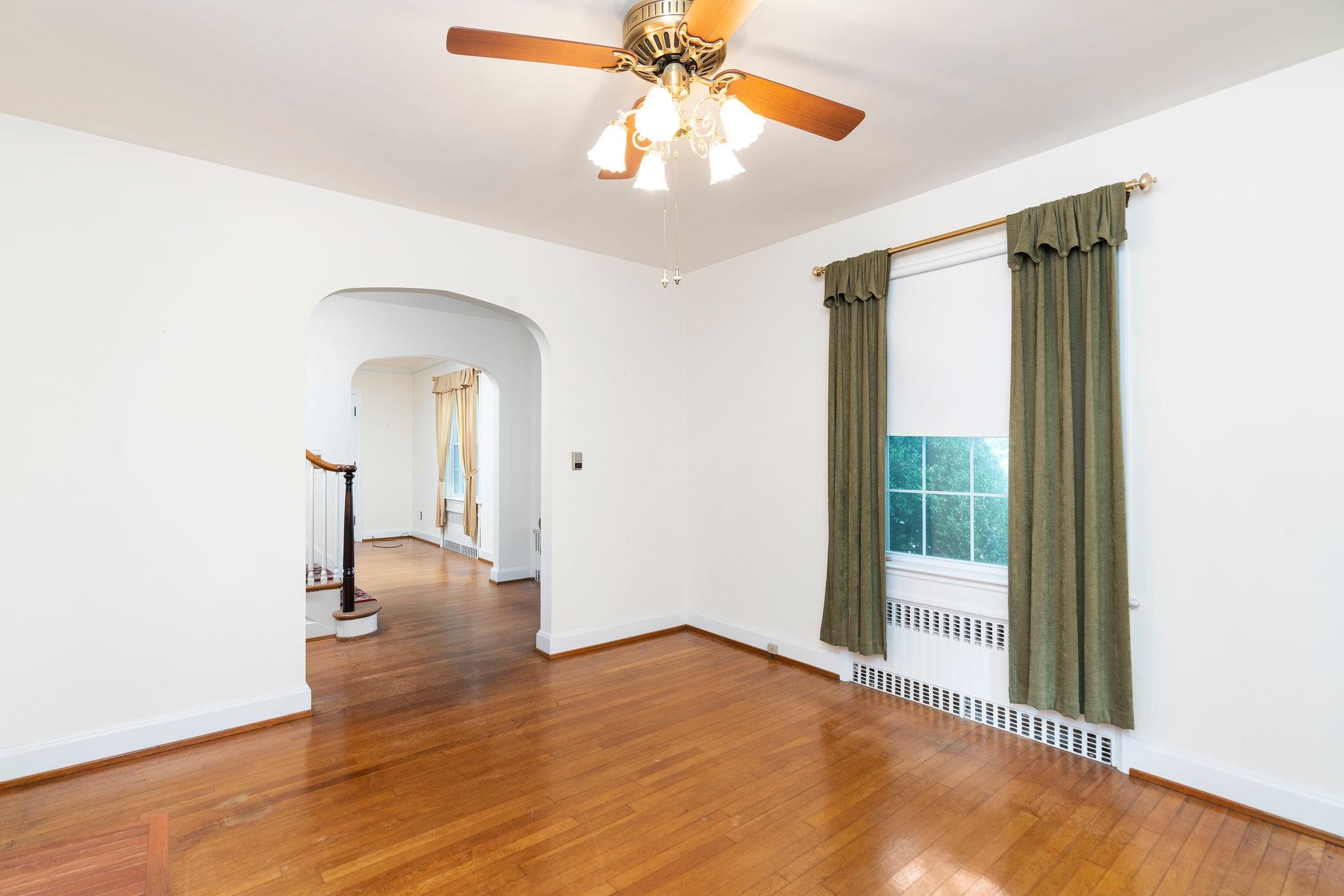 811 JEFFERSON AVE