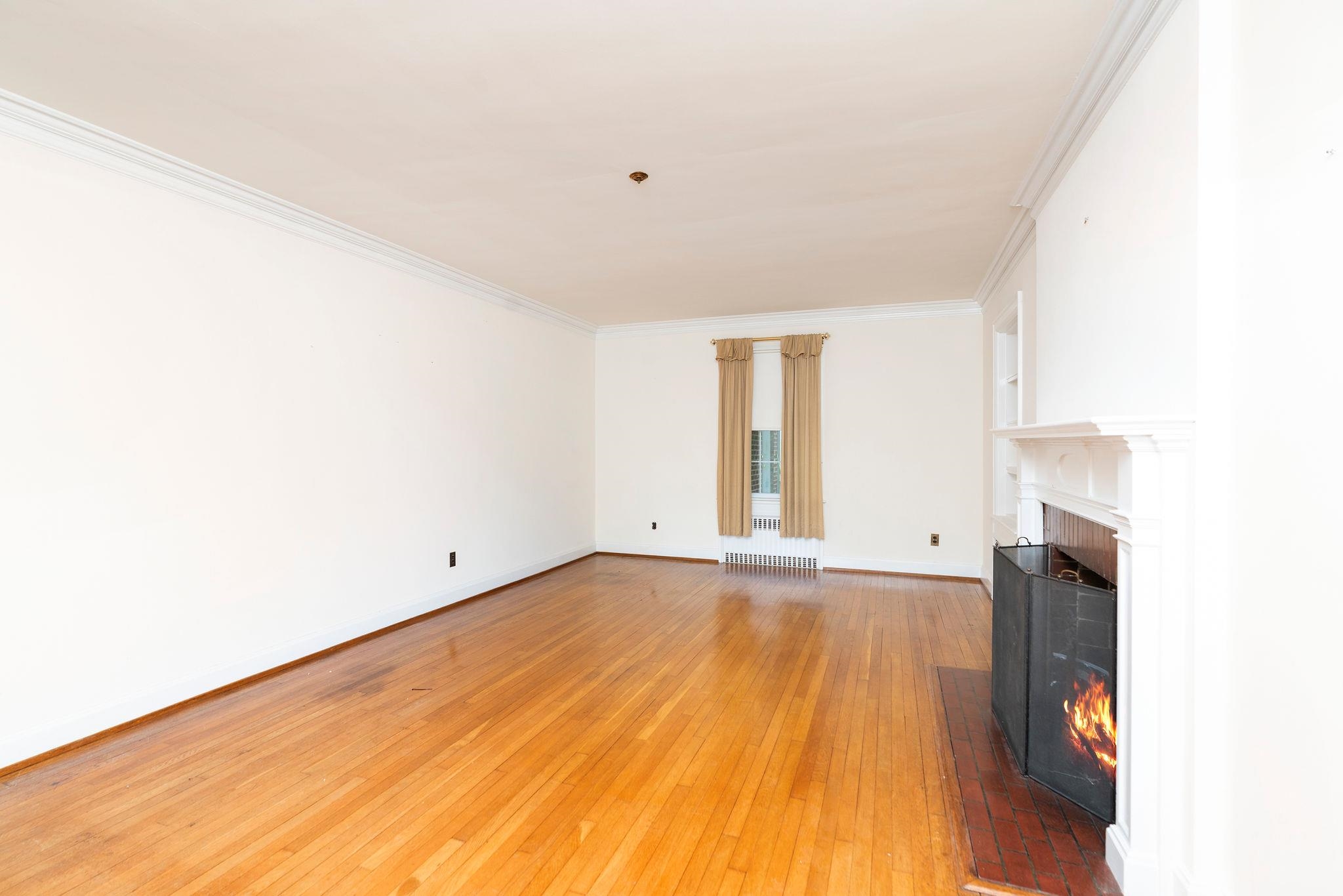 811 JEFFERSON AVE