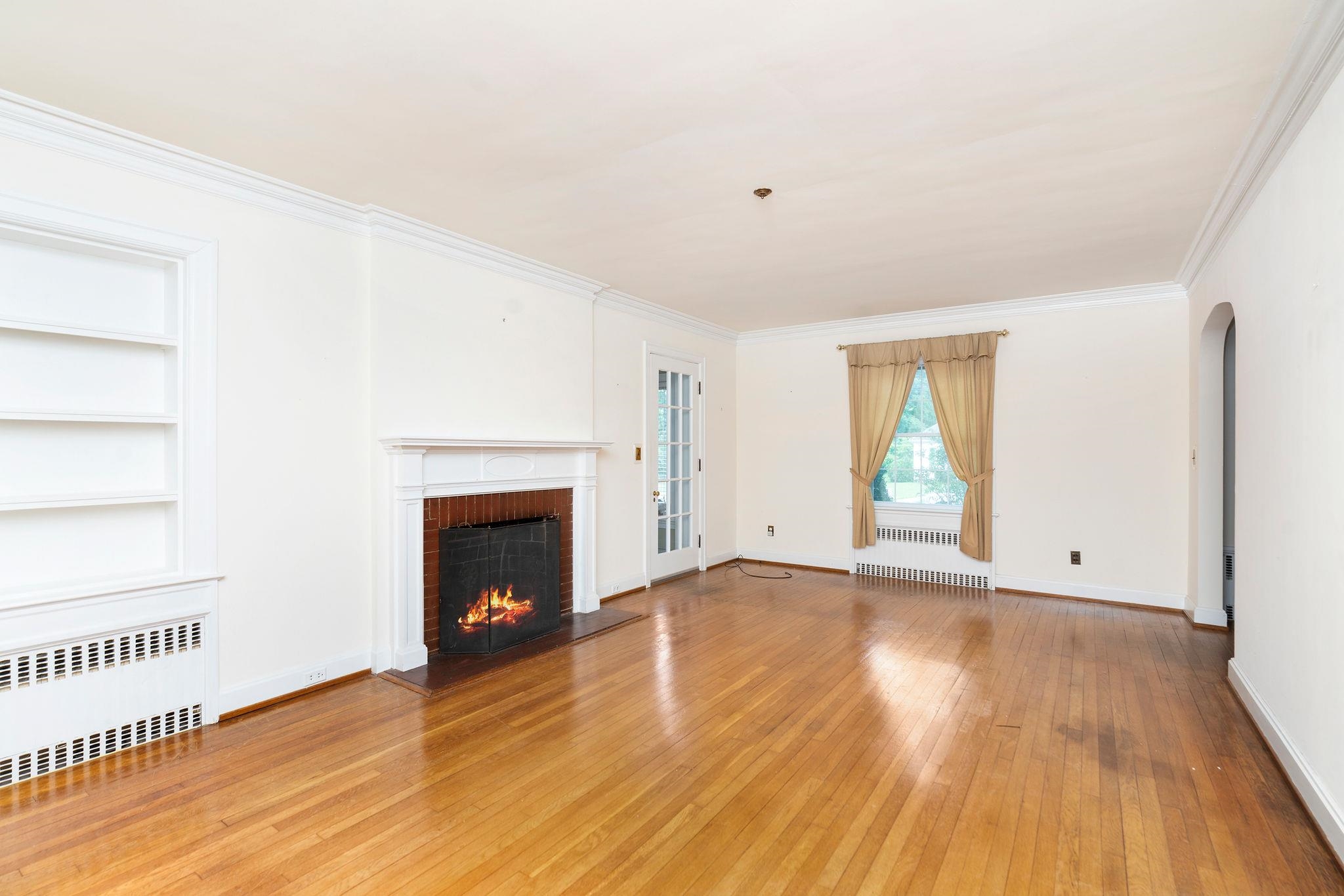 811 JEFFERSON AVE