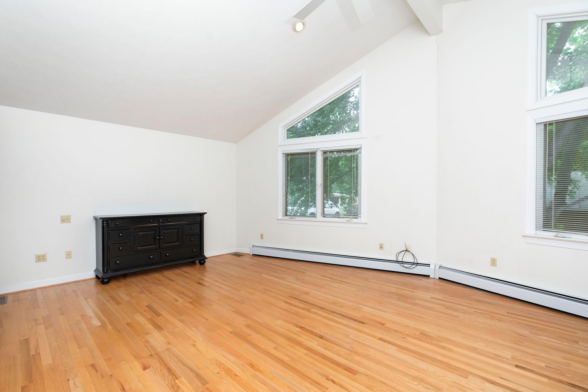 811 JEFFERSON AVE