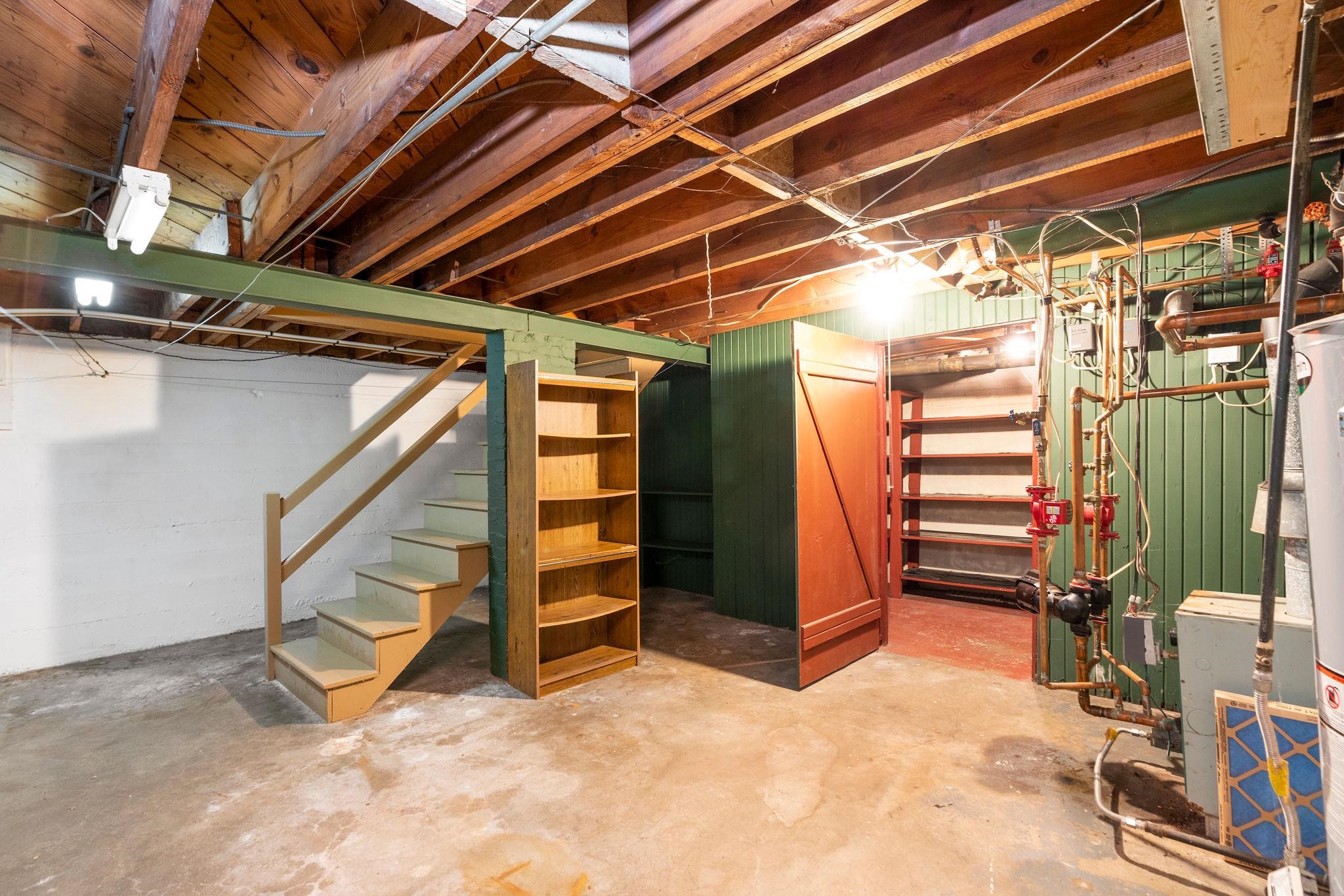 811 JEFFERSON AVE