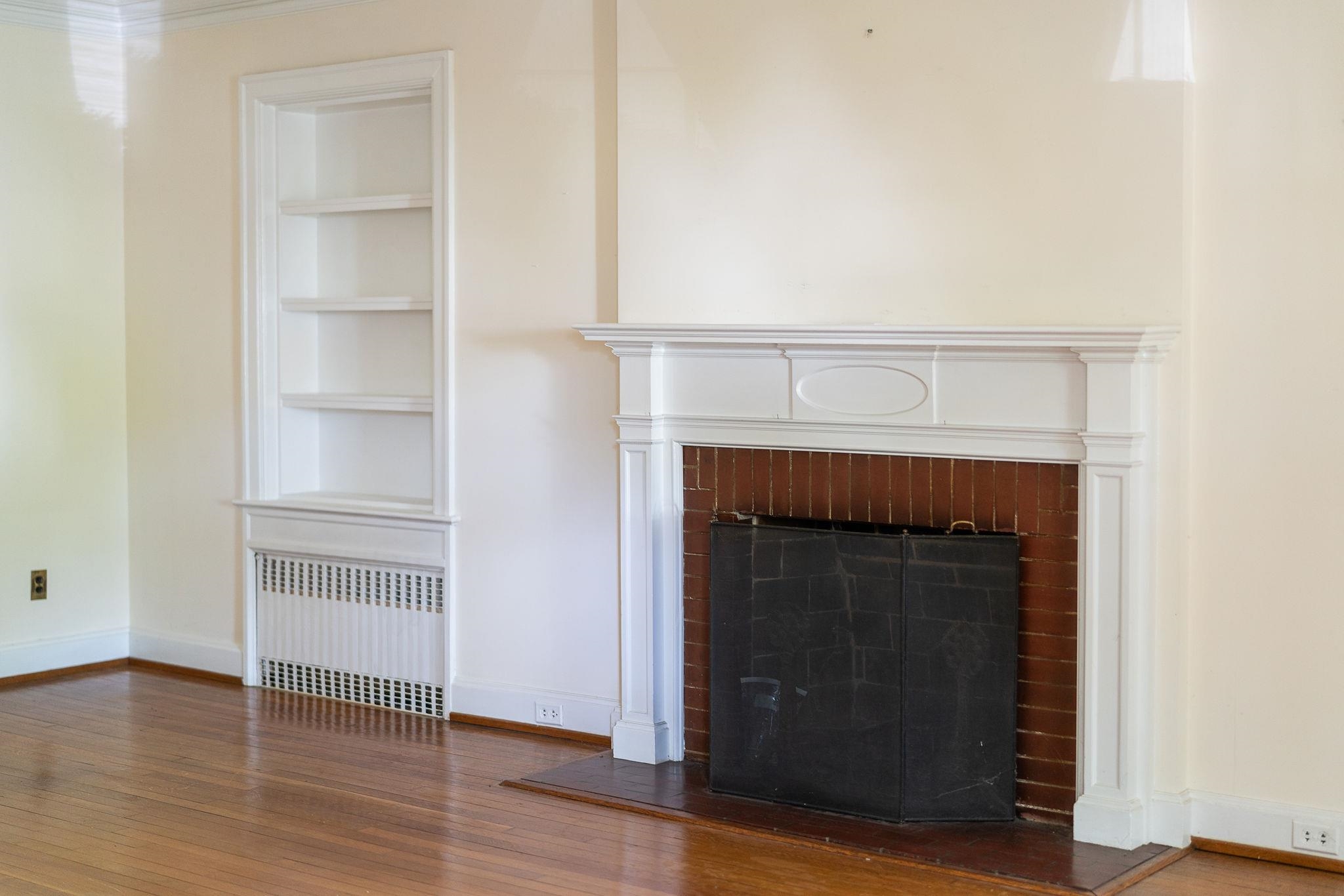 811 JEFFERSON AVE