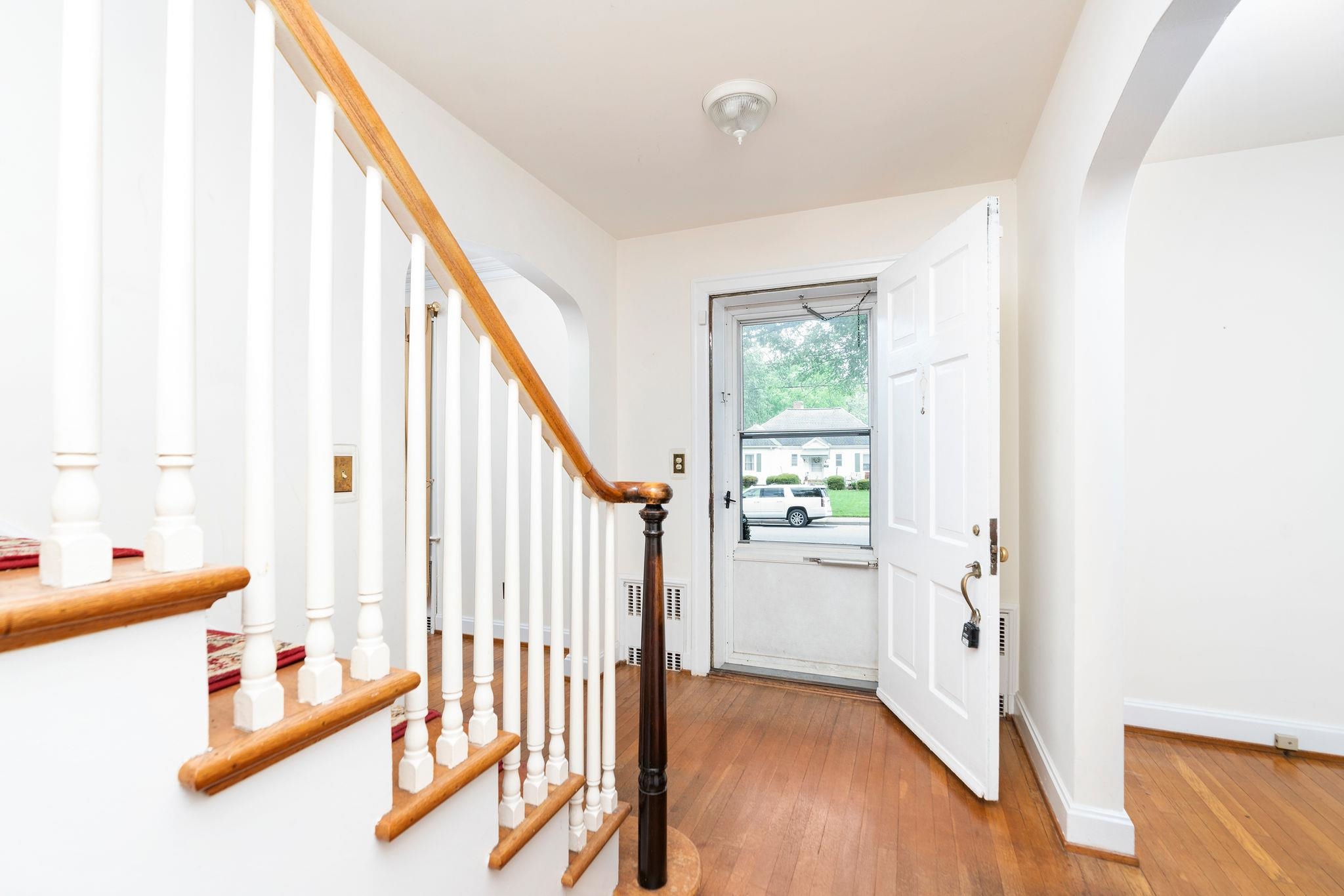 811 JEFFERSON AVE