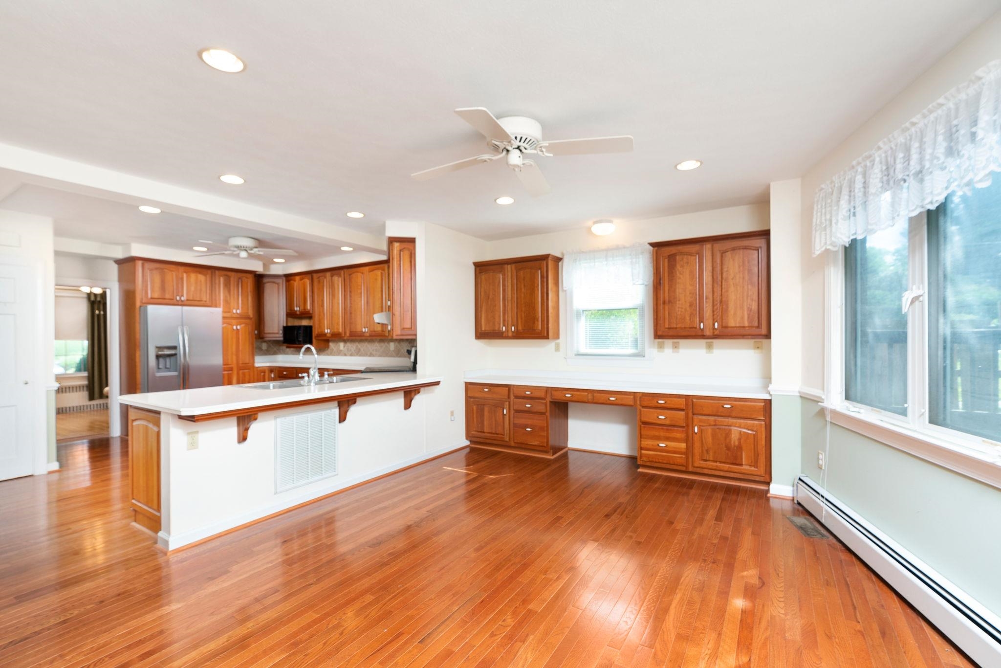 811 JEFFERSON AVE