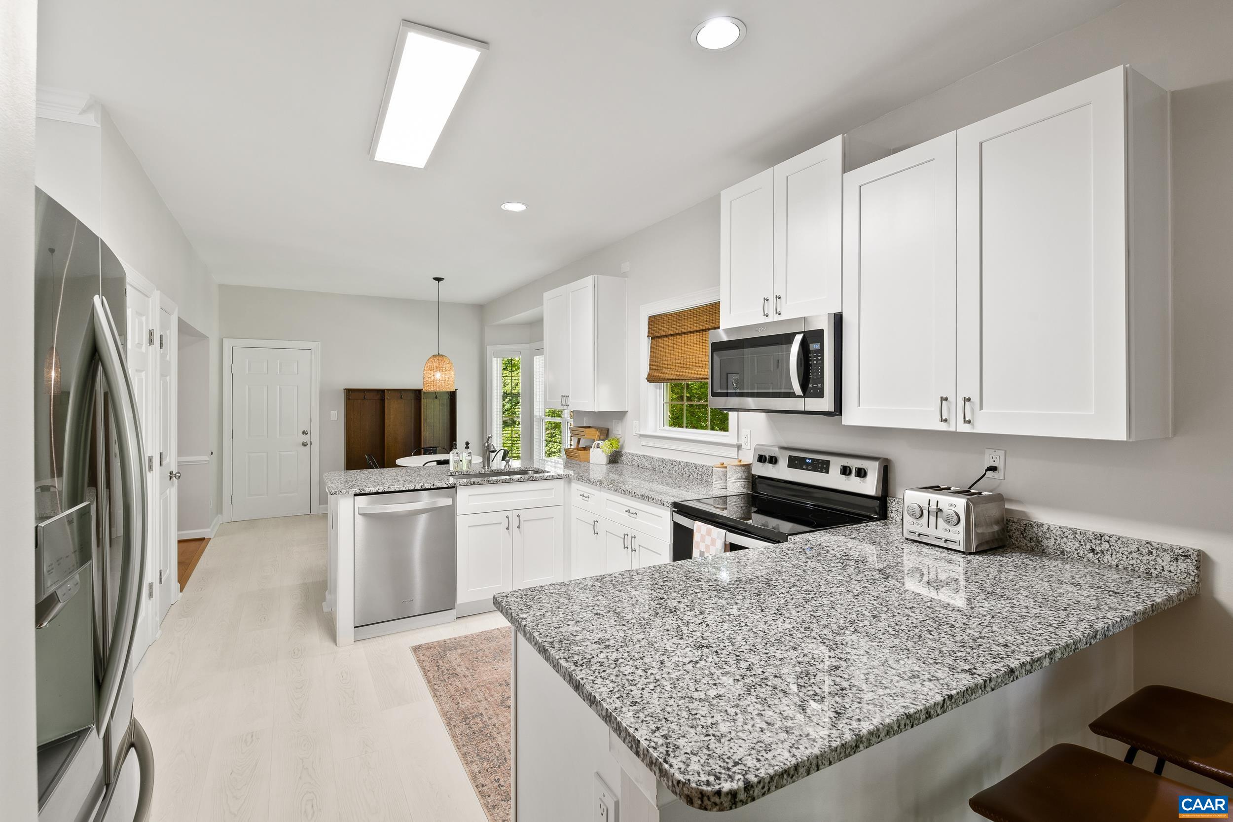 1174 RIVER OAKS LN
