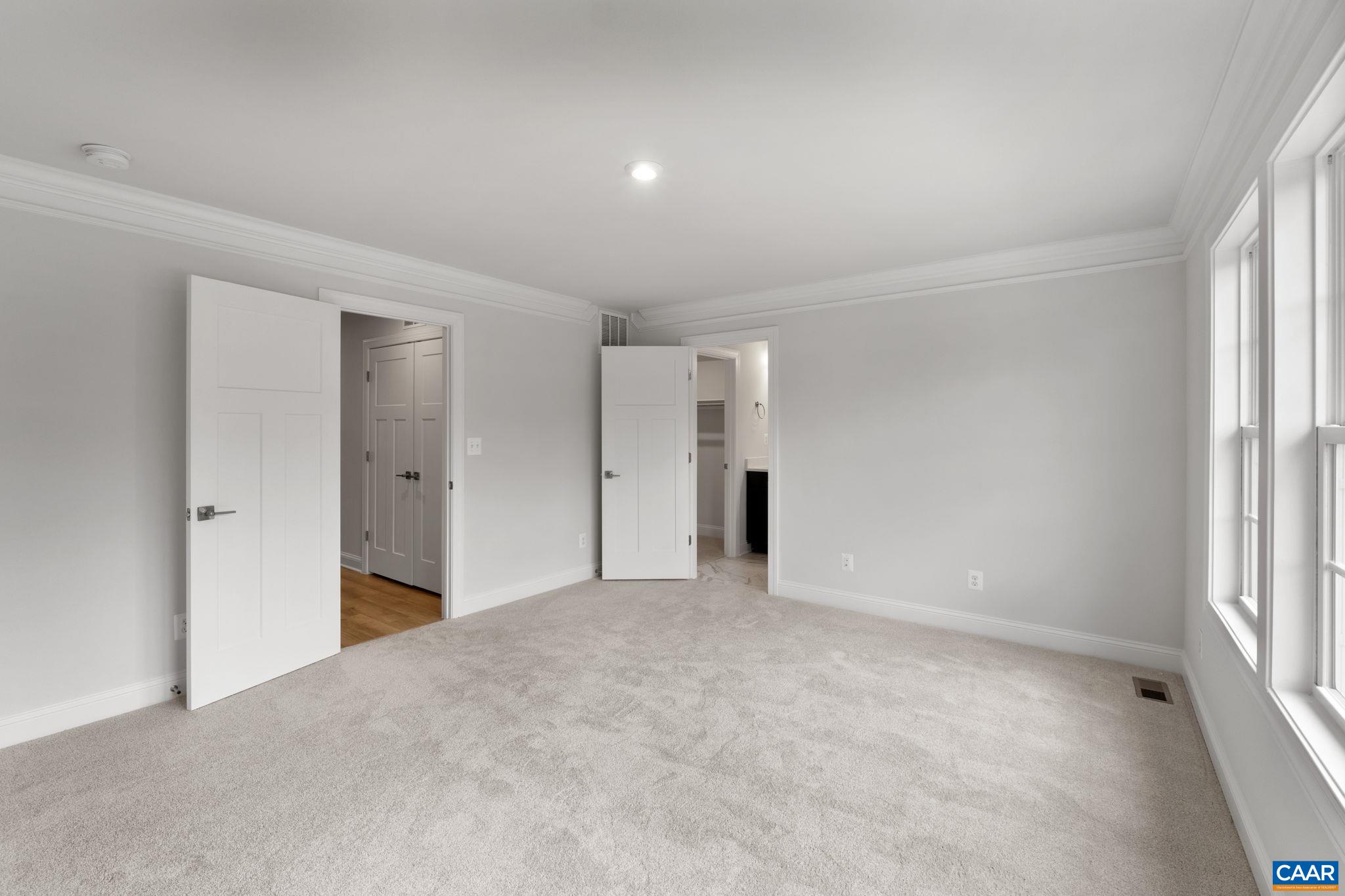 1308 LACONIA LN